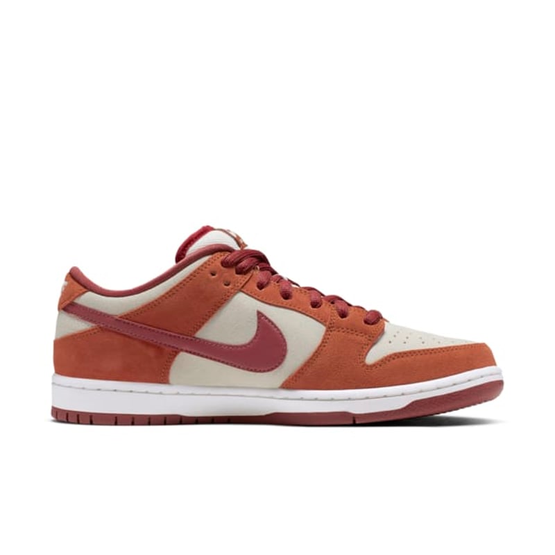 Nike SB Dunk Low Pro "Dark Russet Cedar"
