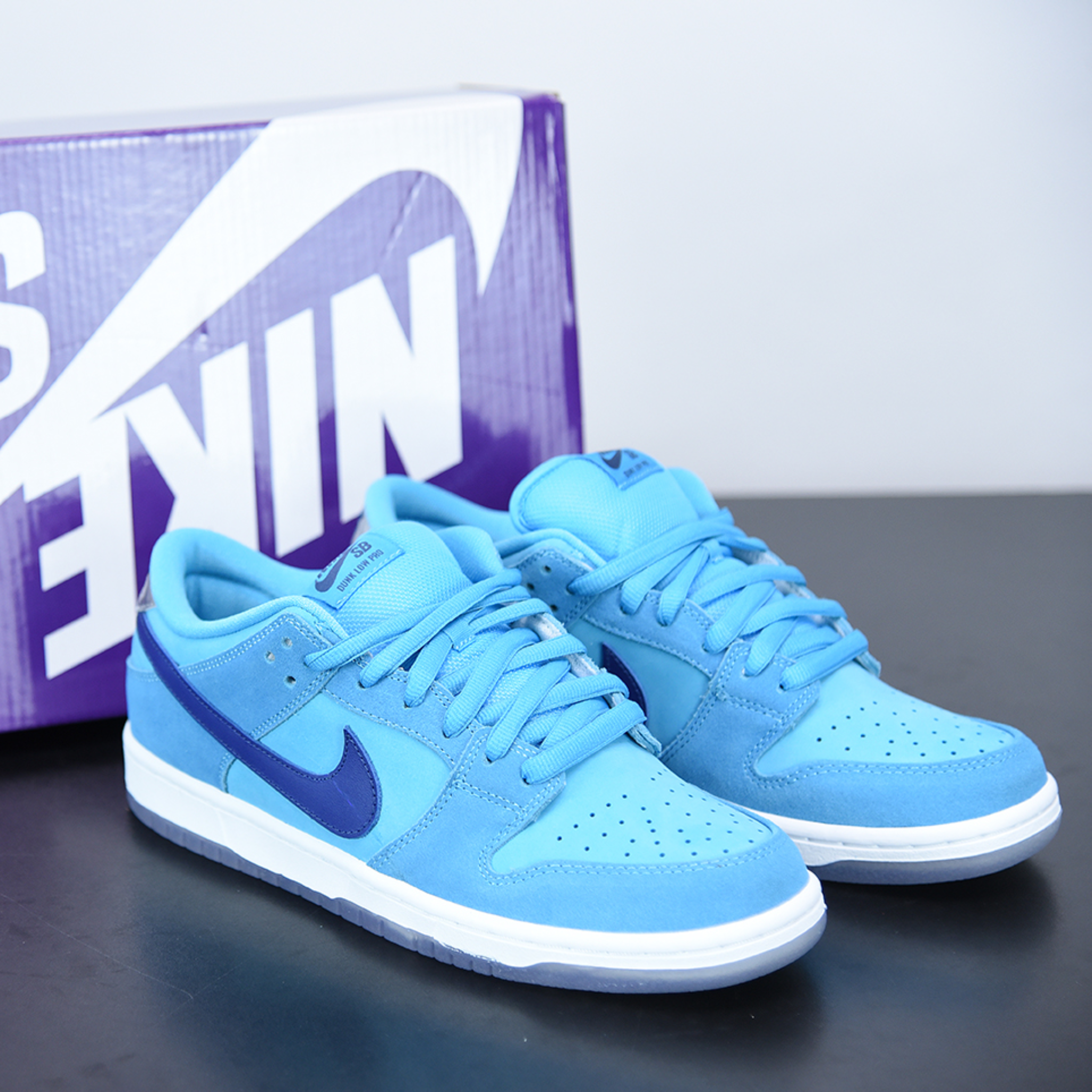 Nike sb dunk sales low pro blue