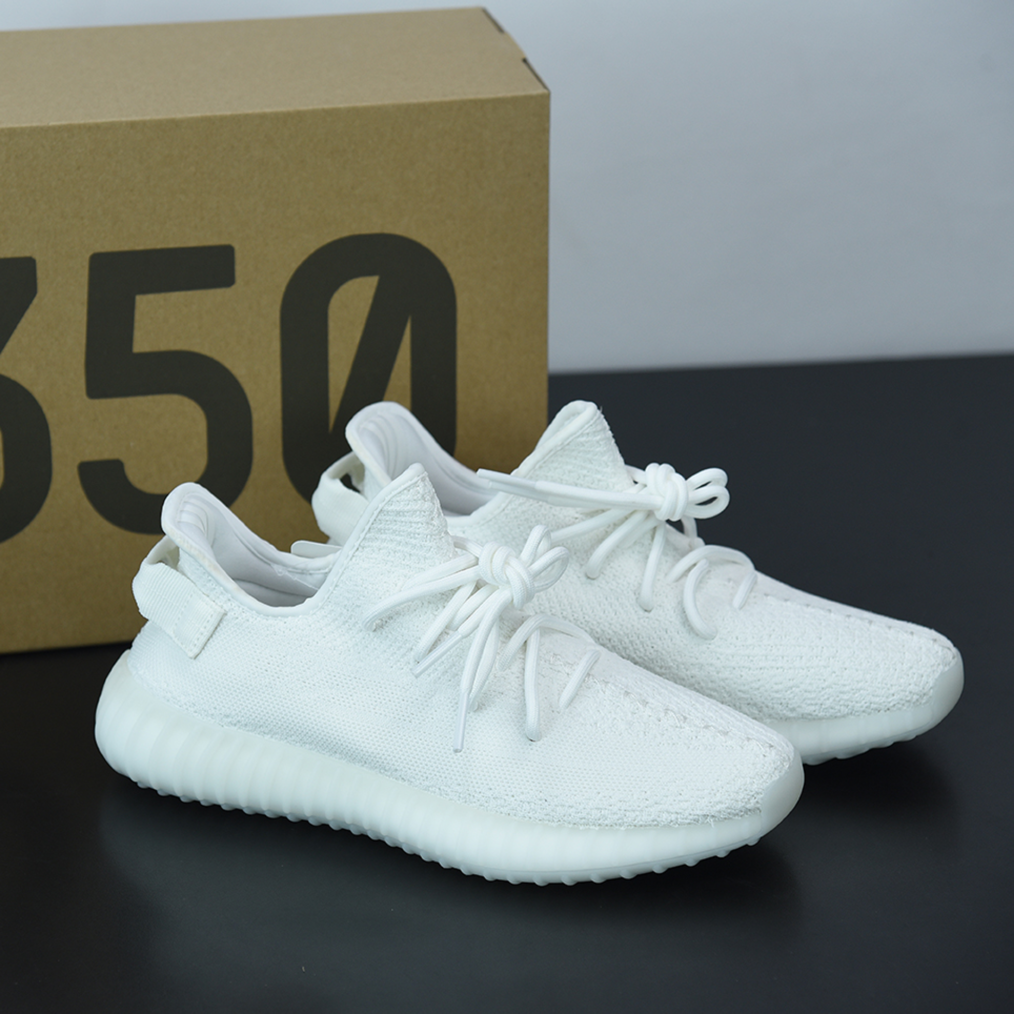 Yeezy boost 2025 of white