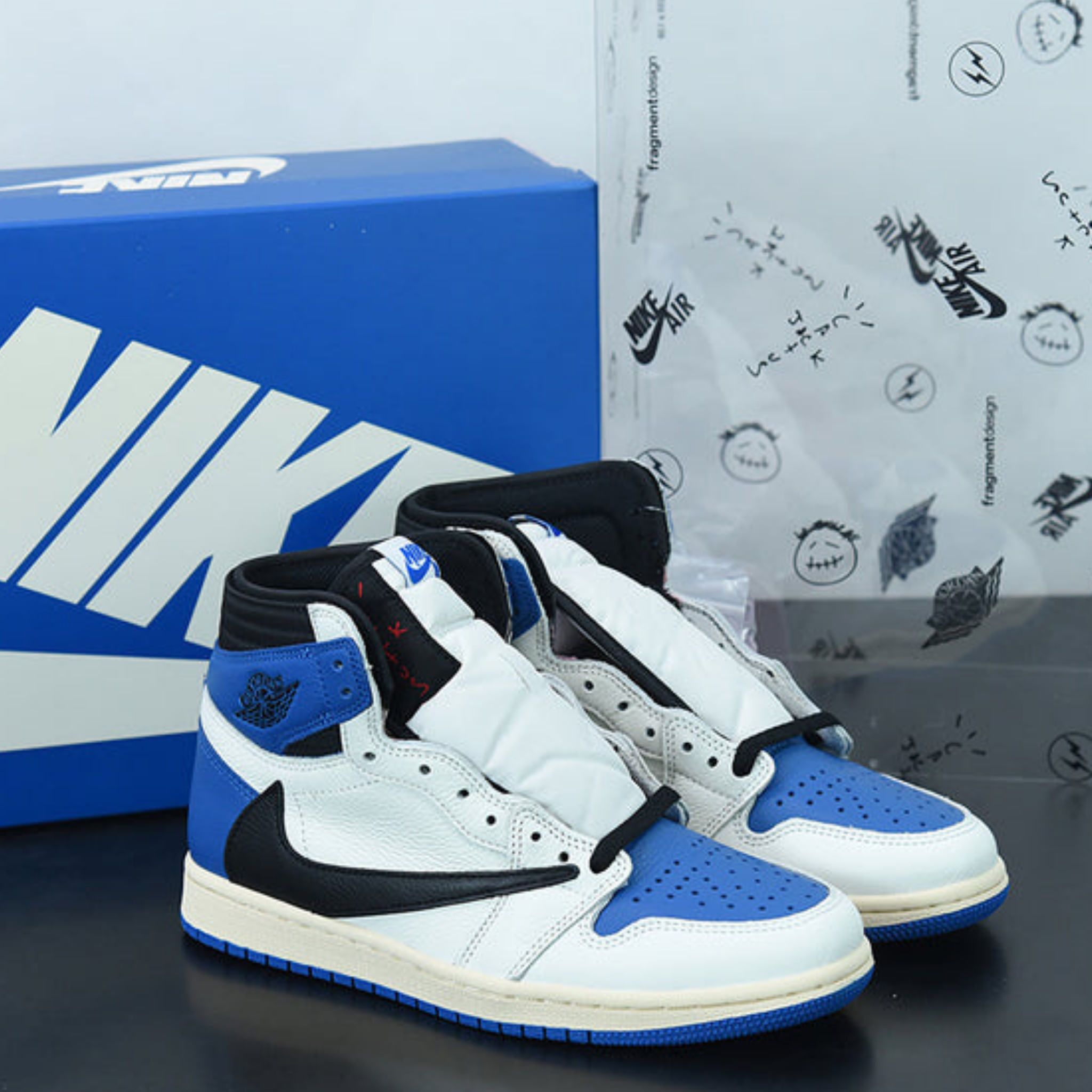 Travis scott air hot sale jordan 1 retail