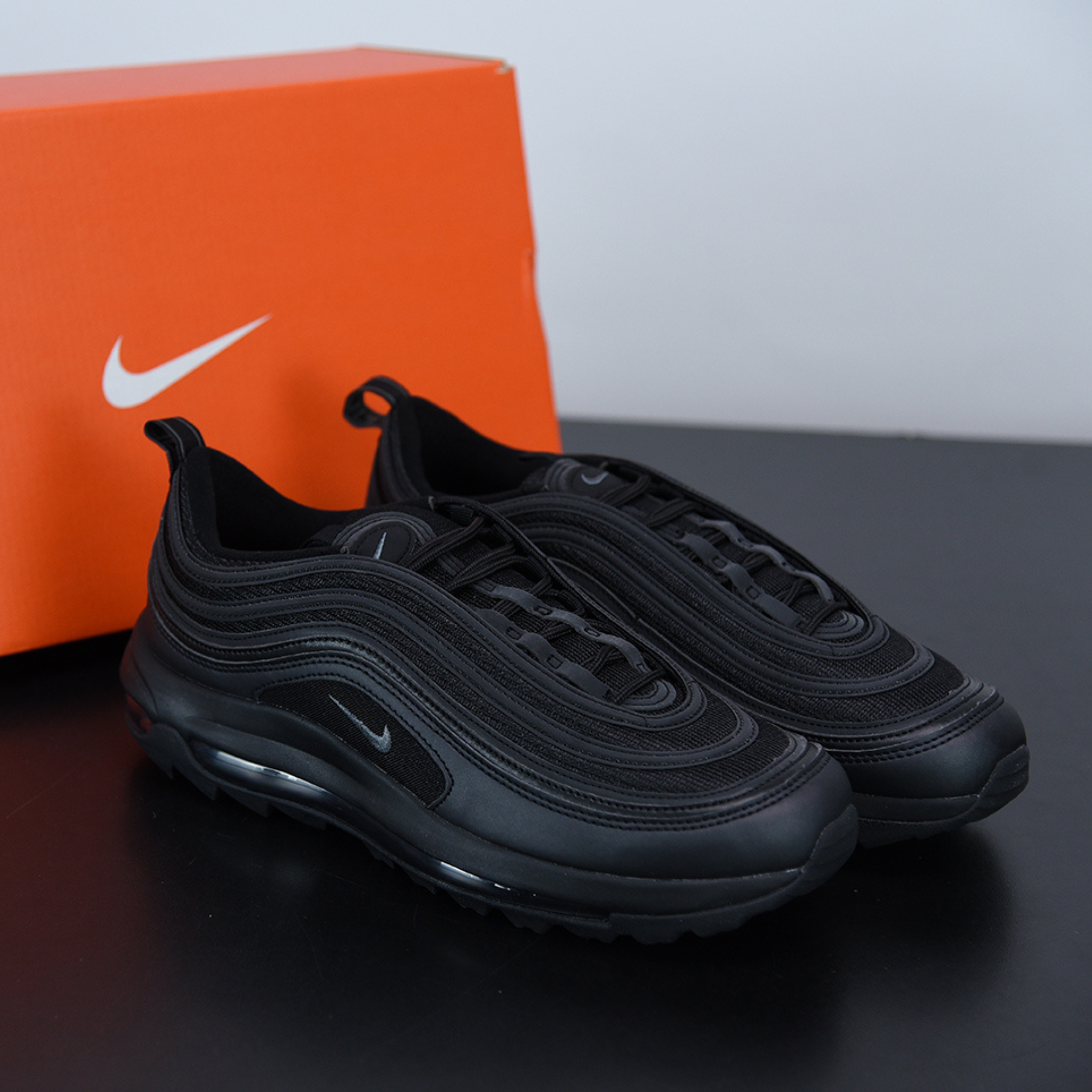 Vapormax store black 97