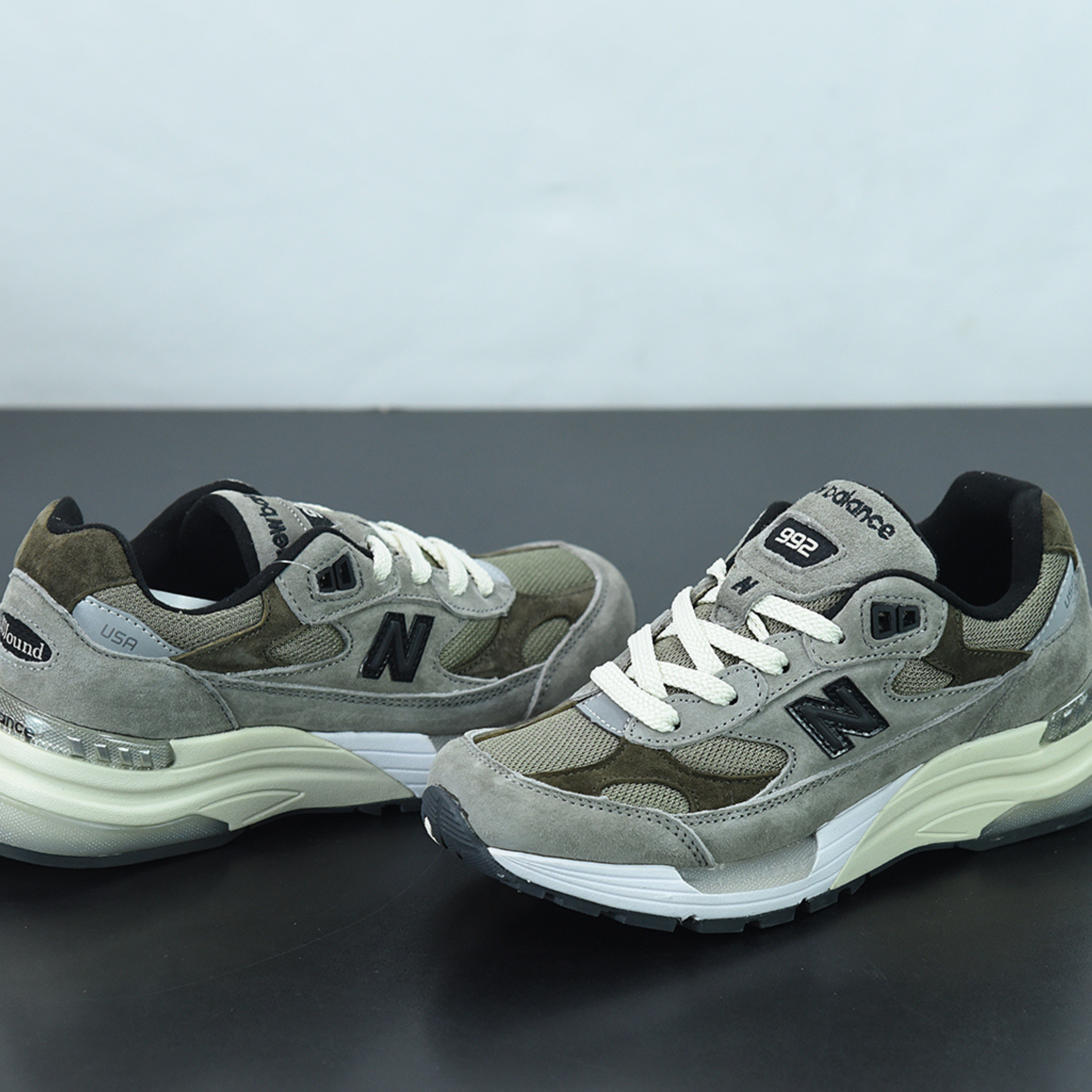 New Balance M992J2