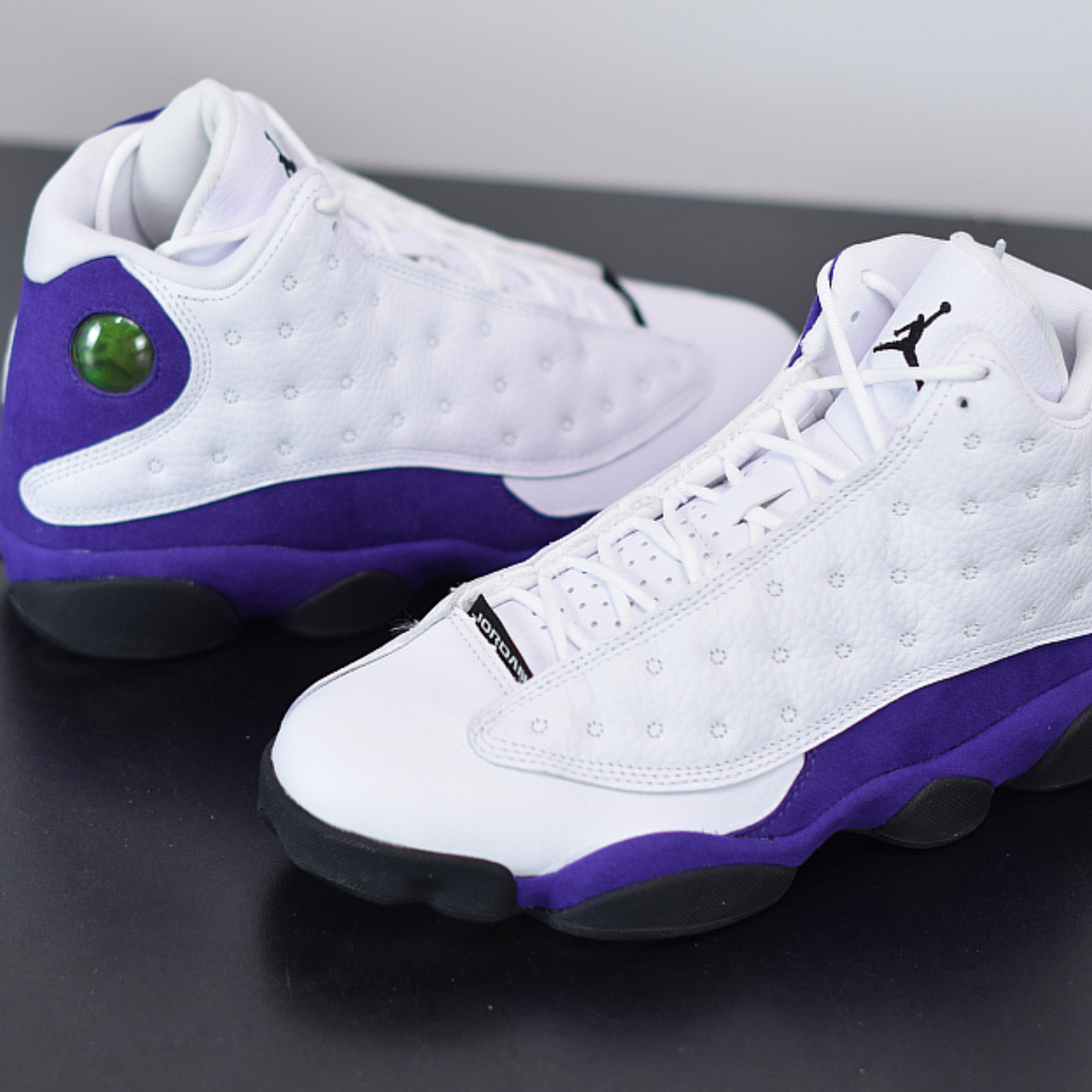 Nike Air Jordan 13 Retro "White Court Purple"
