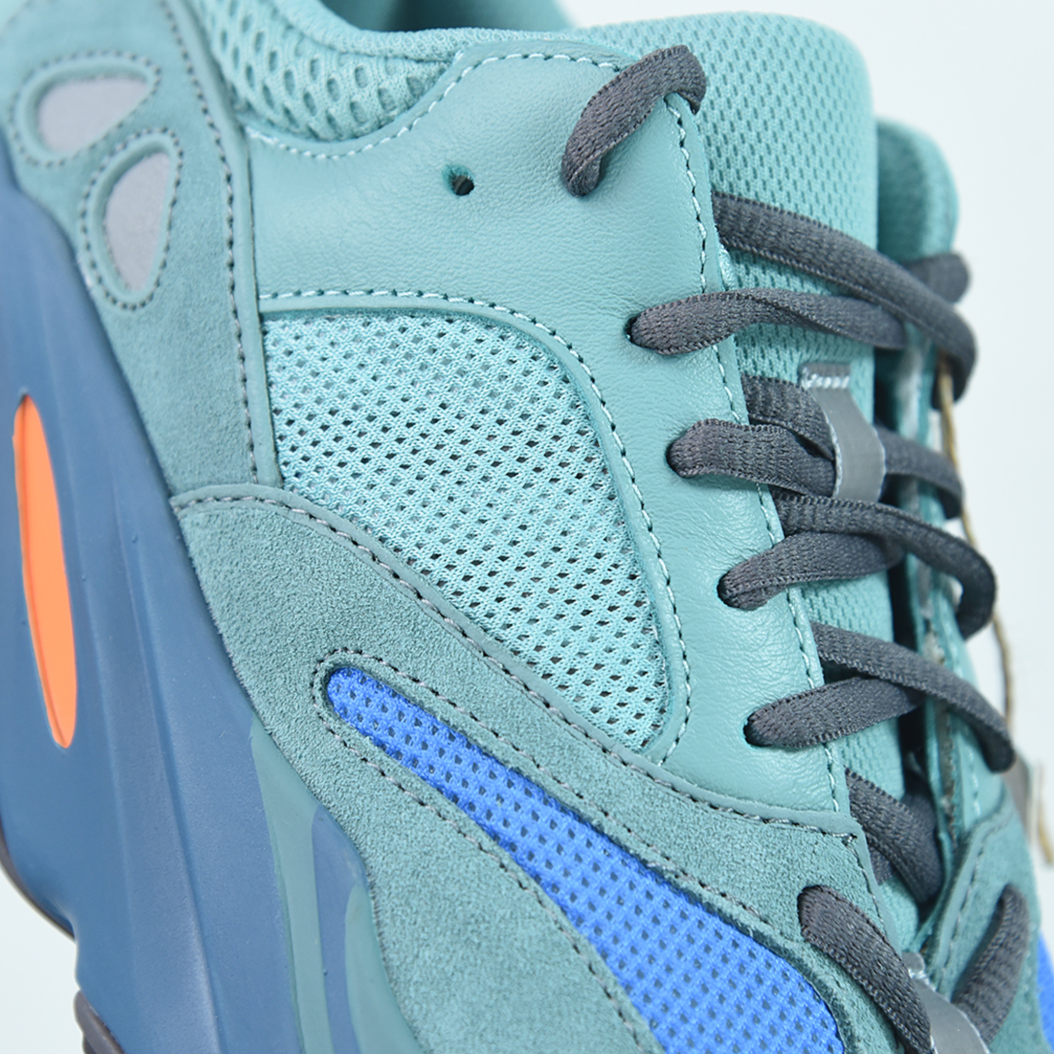 Yeezy Boost 700 "Fade Azure"