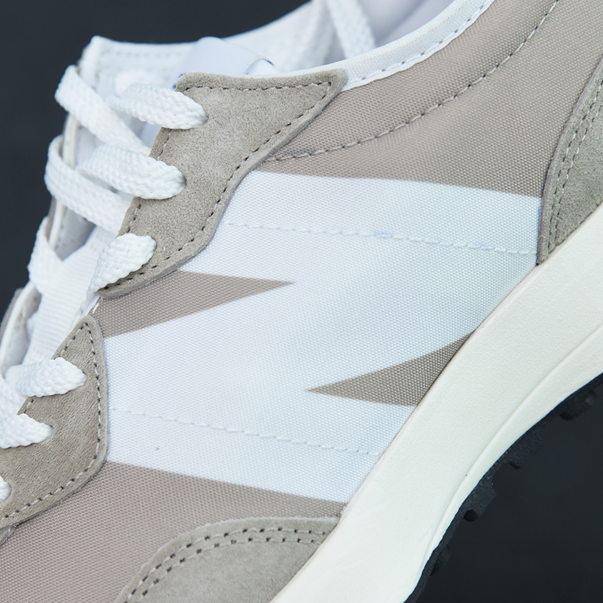 New Balance MS327LH1