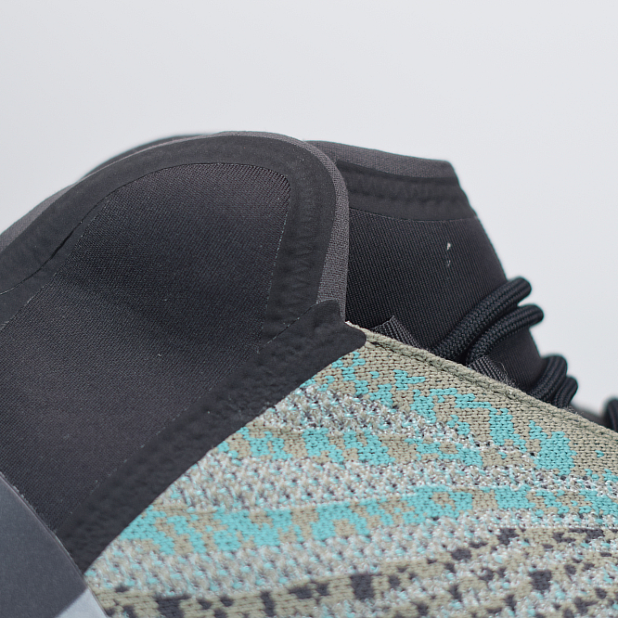 Adidas Yeezy QNTM "Quantum"