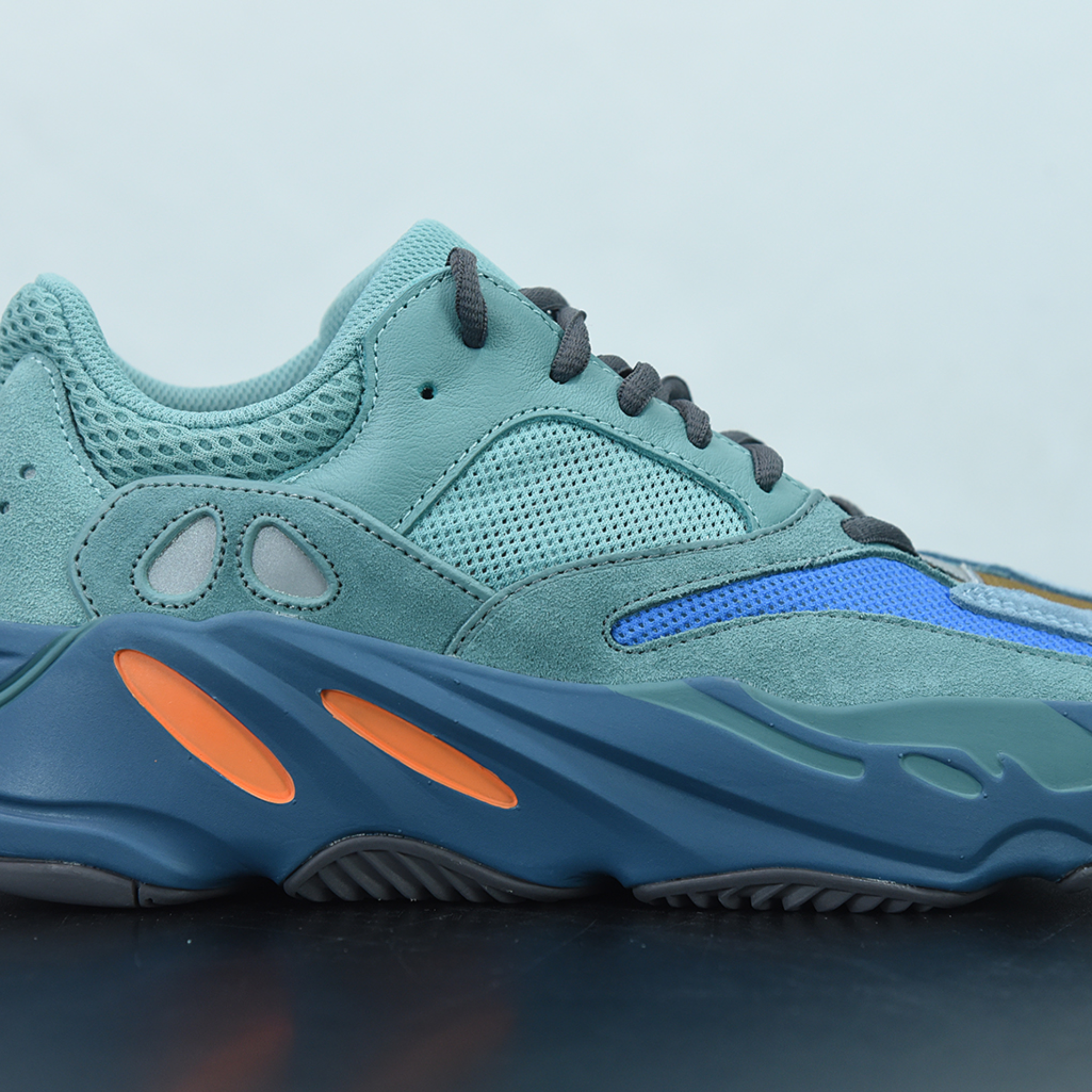 Yeezy Boost 700 "Fade Azure"