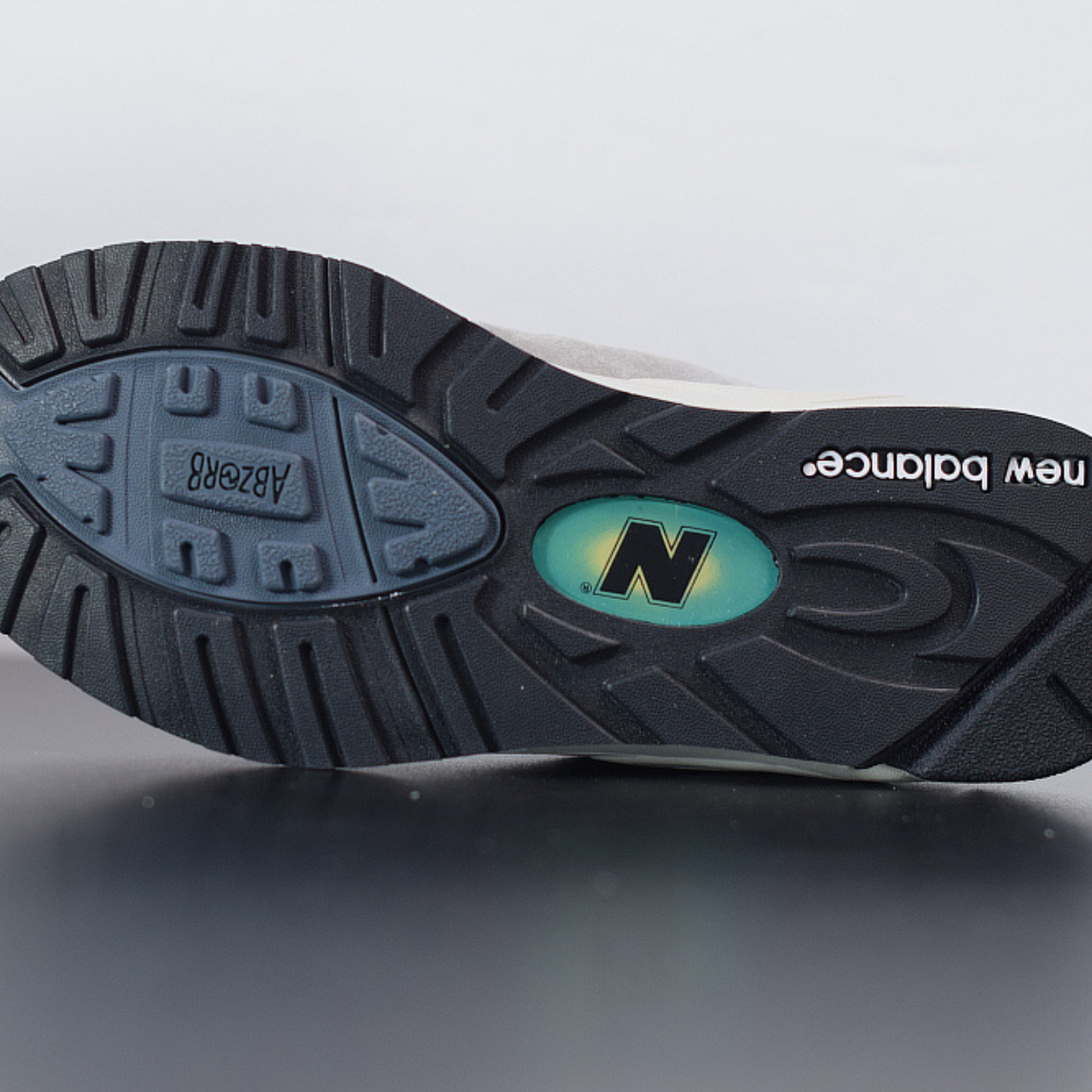 New Balance 990v2 "Kith Grey"