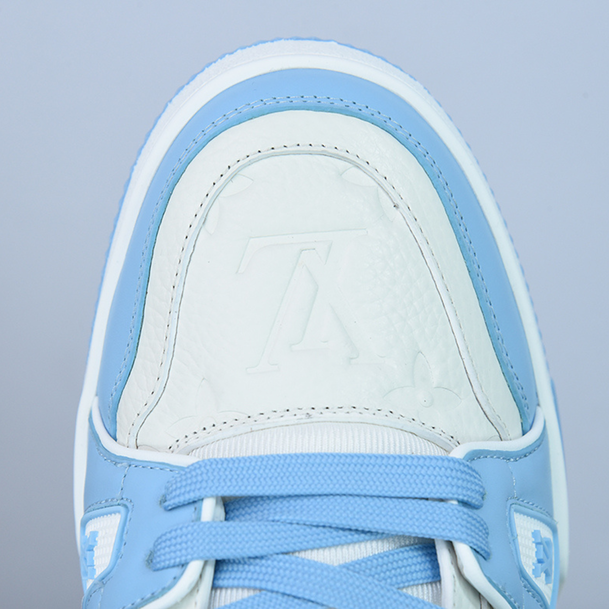 Louis Vuitton Trainer "Blue White Monogram"