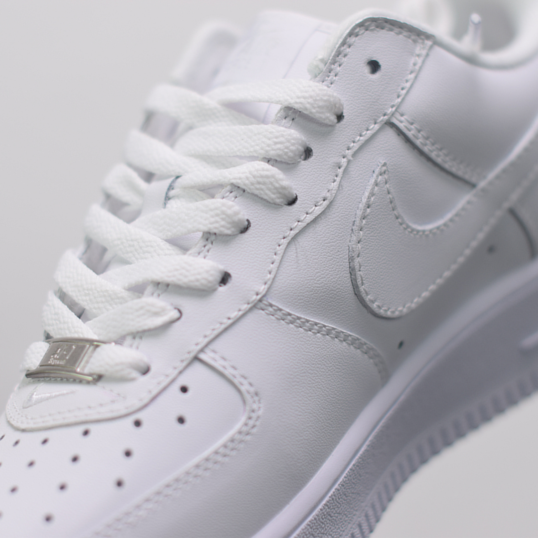 Nike Air Force 1 Low x SUPREME "White"