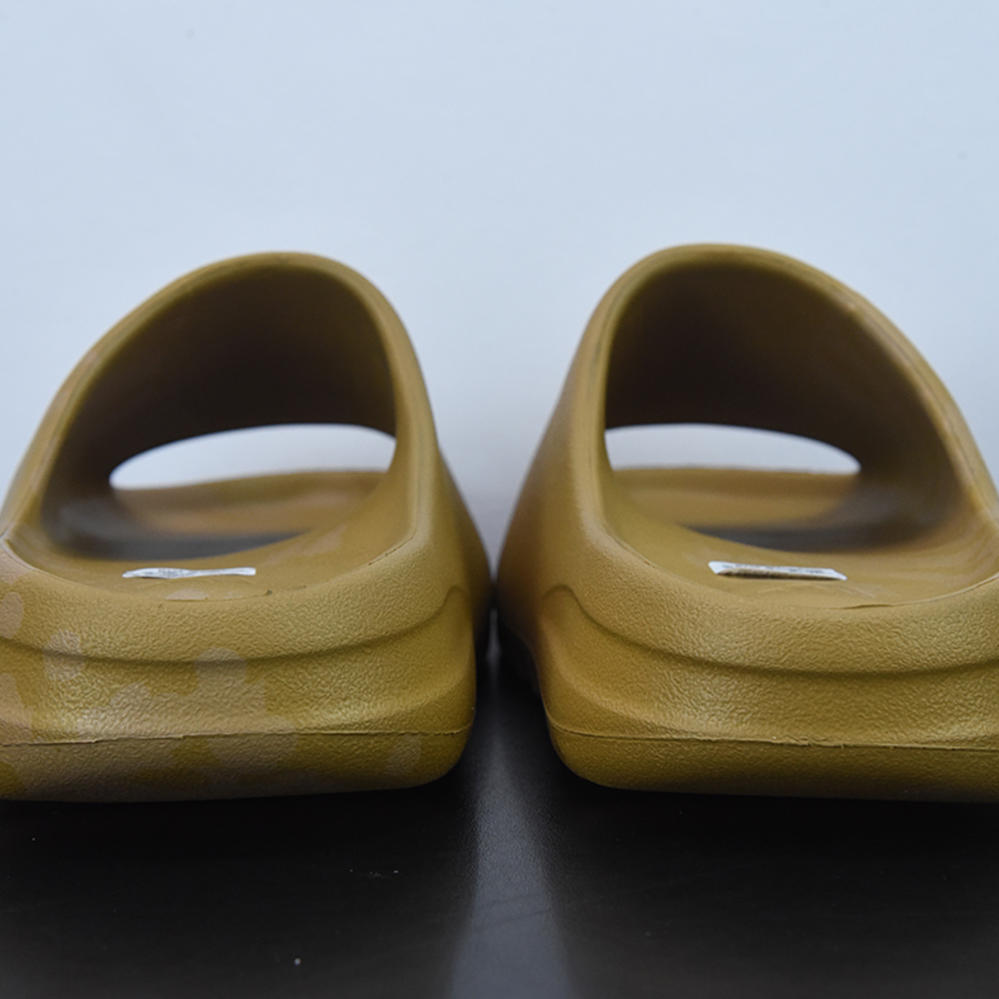 Yeezy Slide "Ochre"