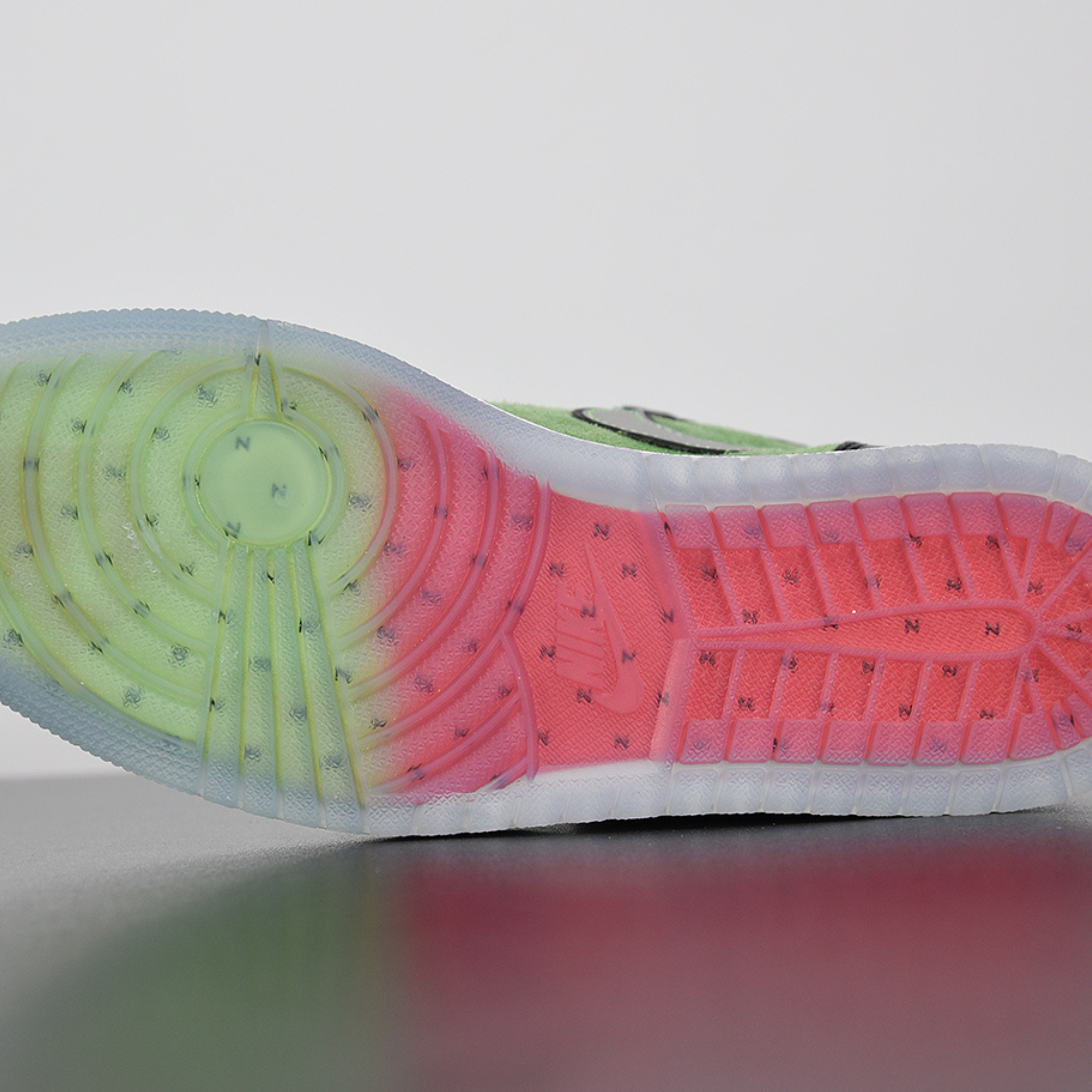 Nike Air Jordan 1 Retro High Zoom "Zen Green"