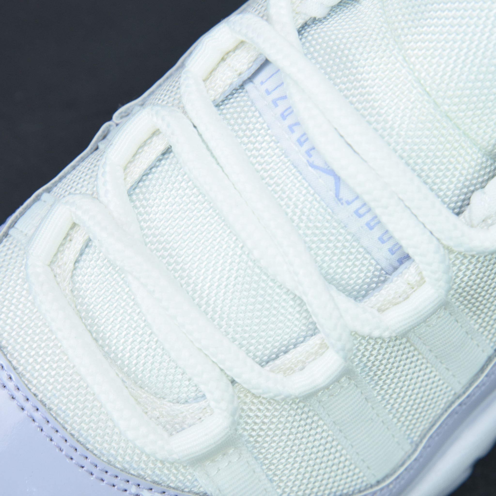 Nike Air Jordan 11 Retro Low "Pure Violet "