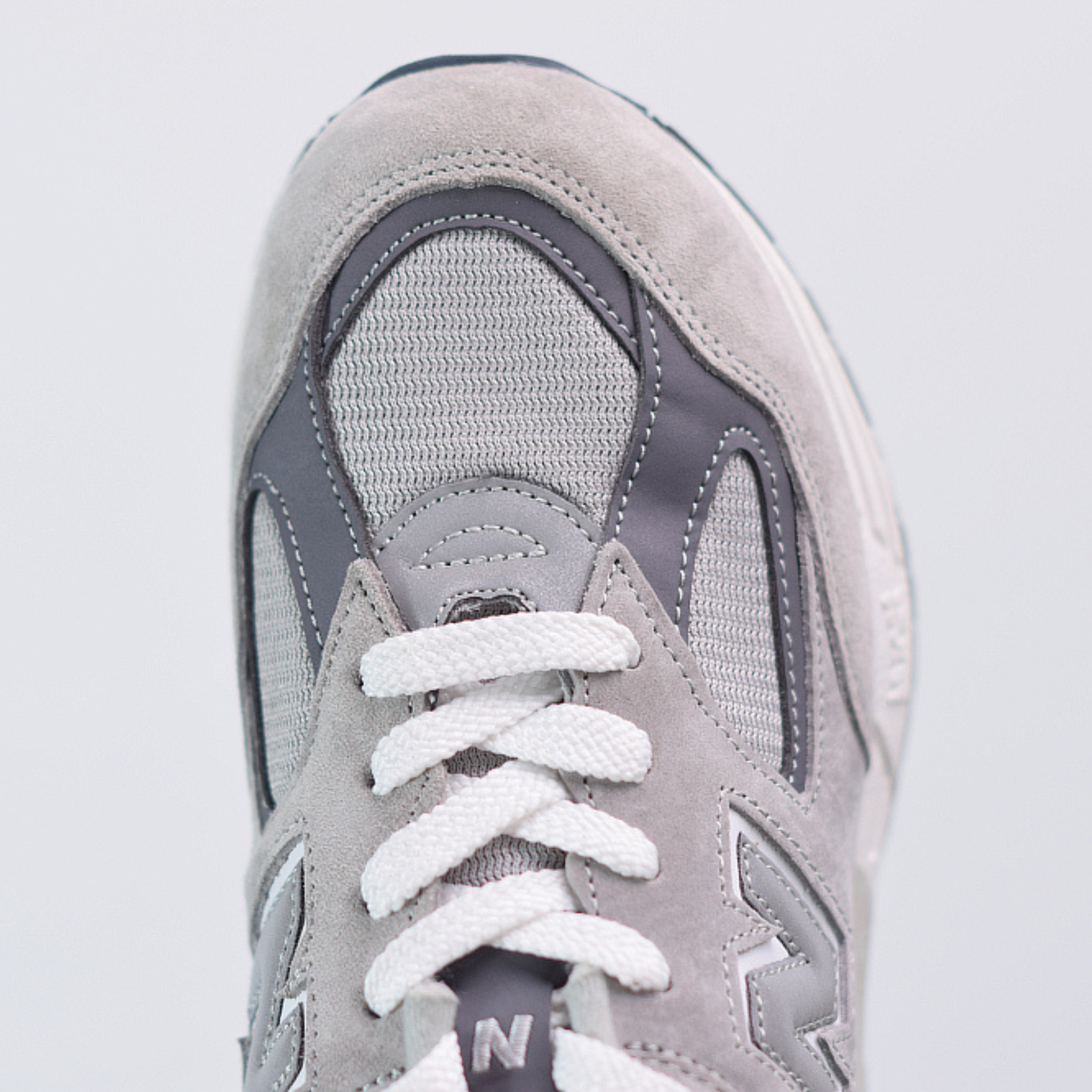 New Balance 990v2 "Kith Grey"