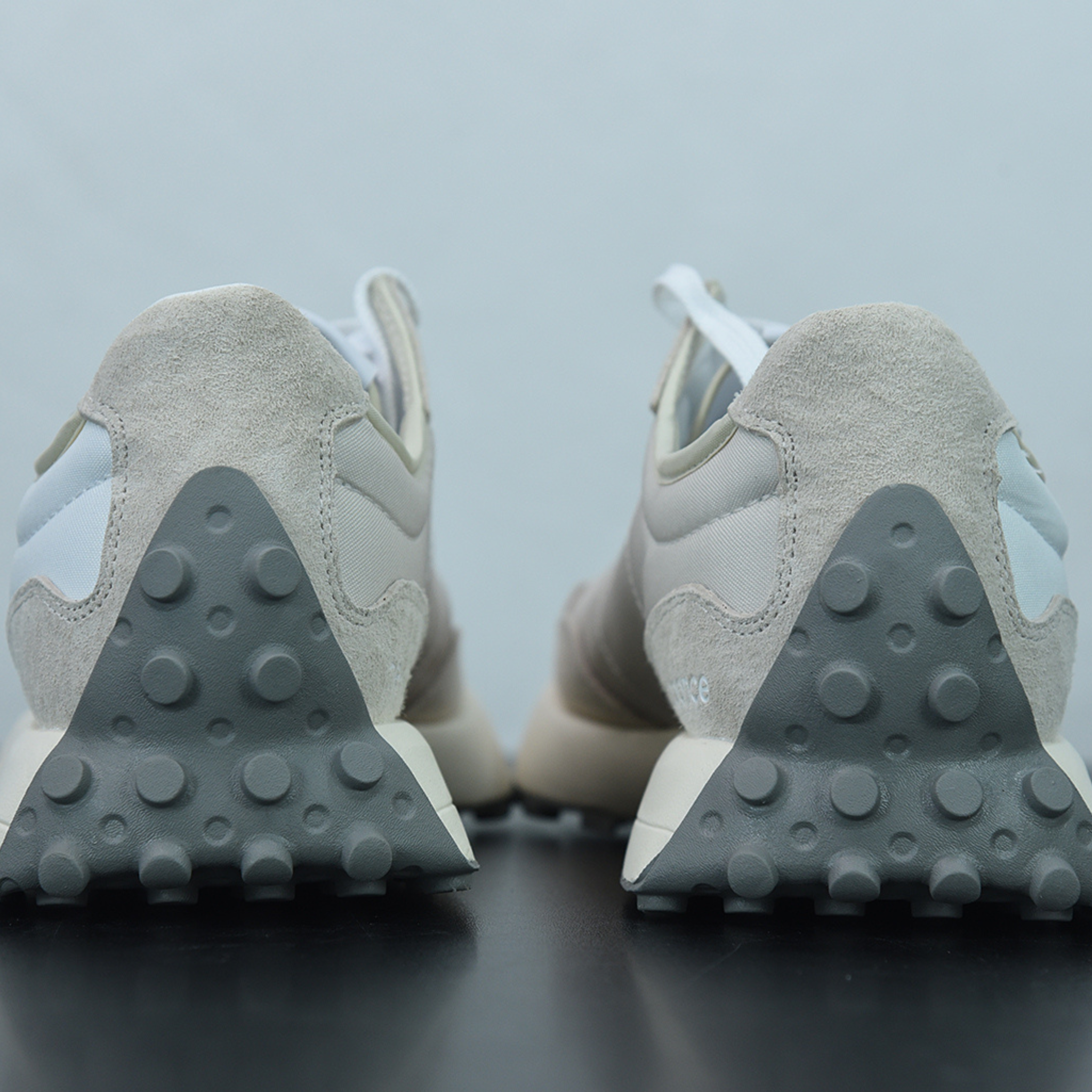 New Balance "Noritake" x 327