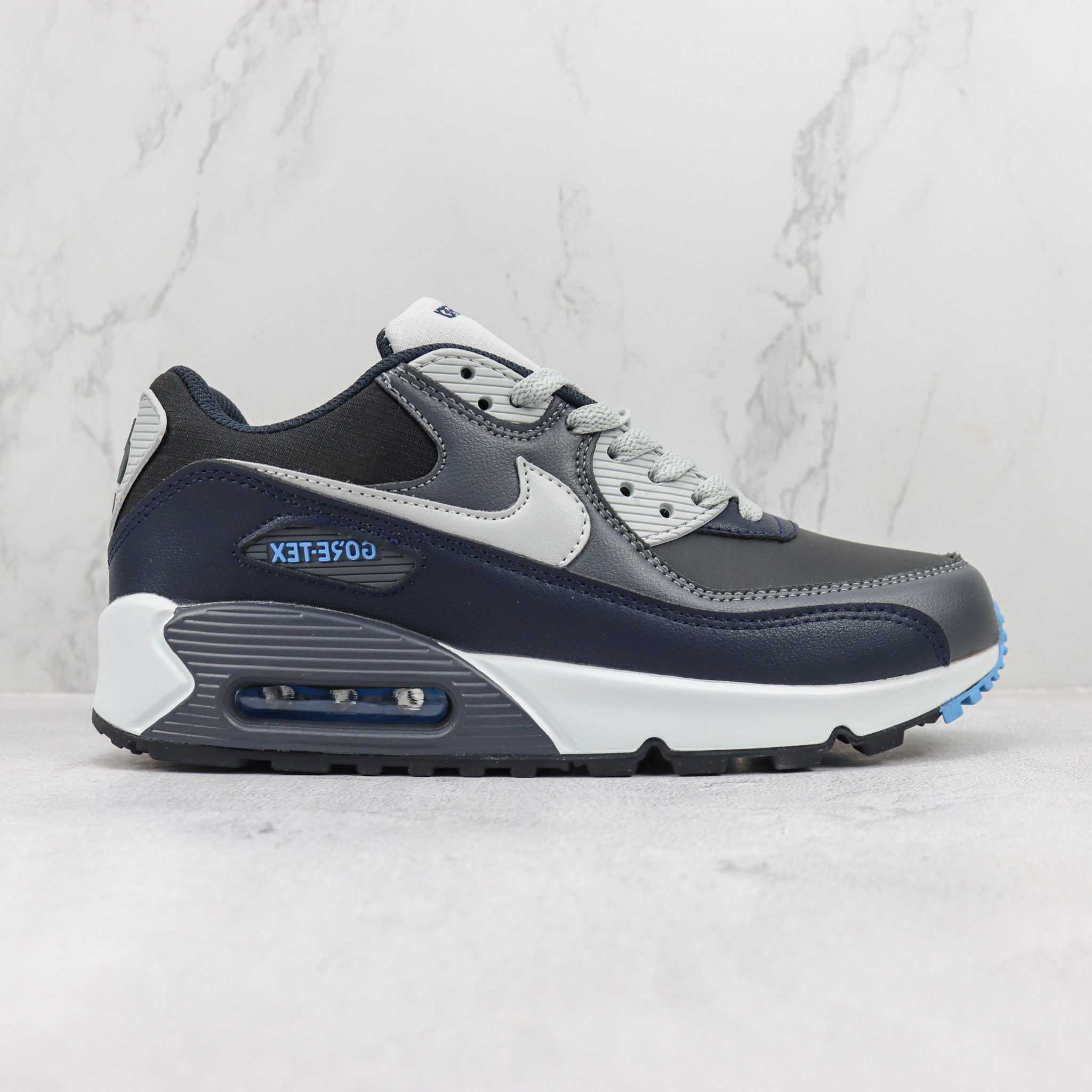 Nike Air Max 90 Gore-Tex Anthracite Obsidian