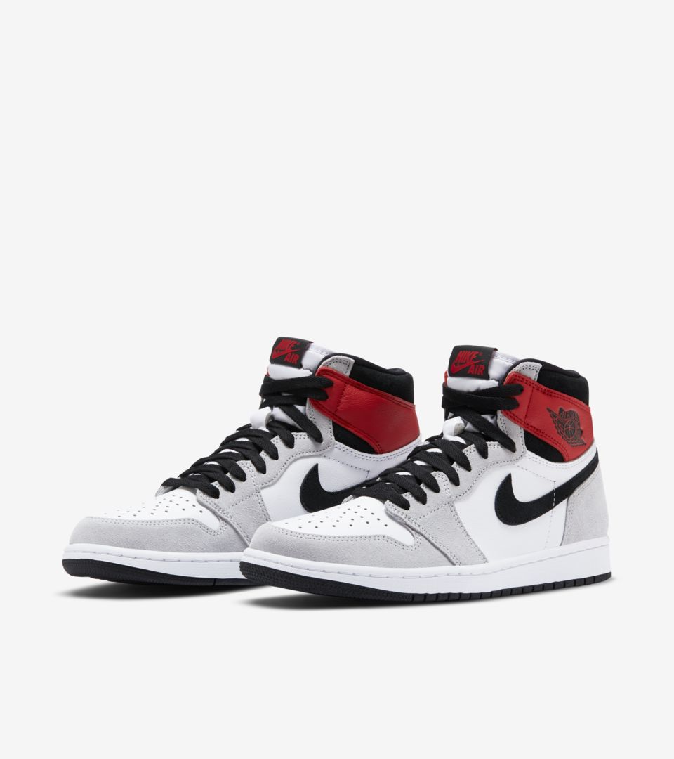 Nike Air Jordan 1 High "Smoke Grey"