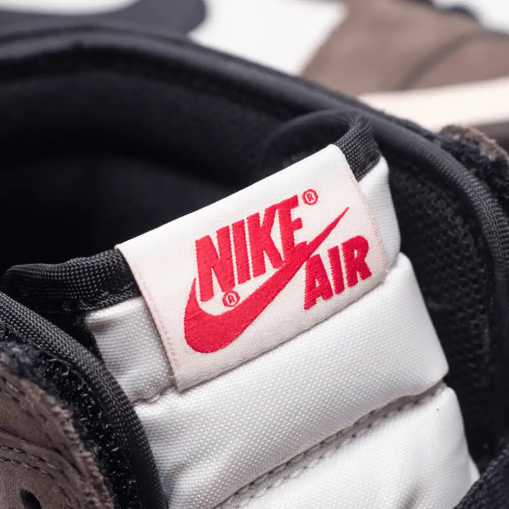 Nike Air Jordan 1 High x Travis Scott