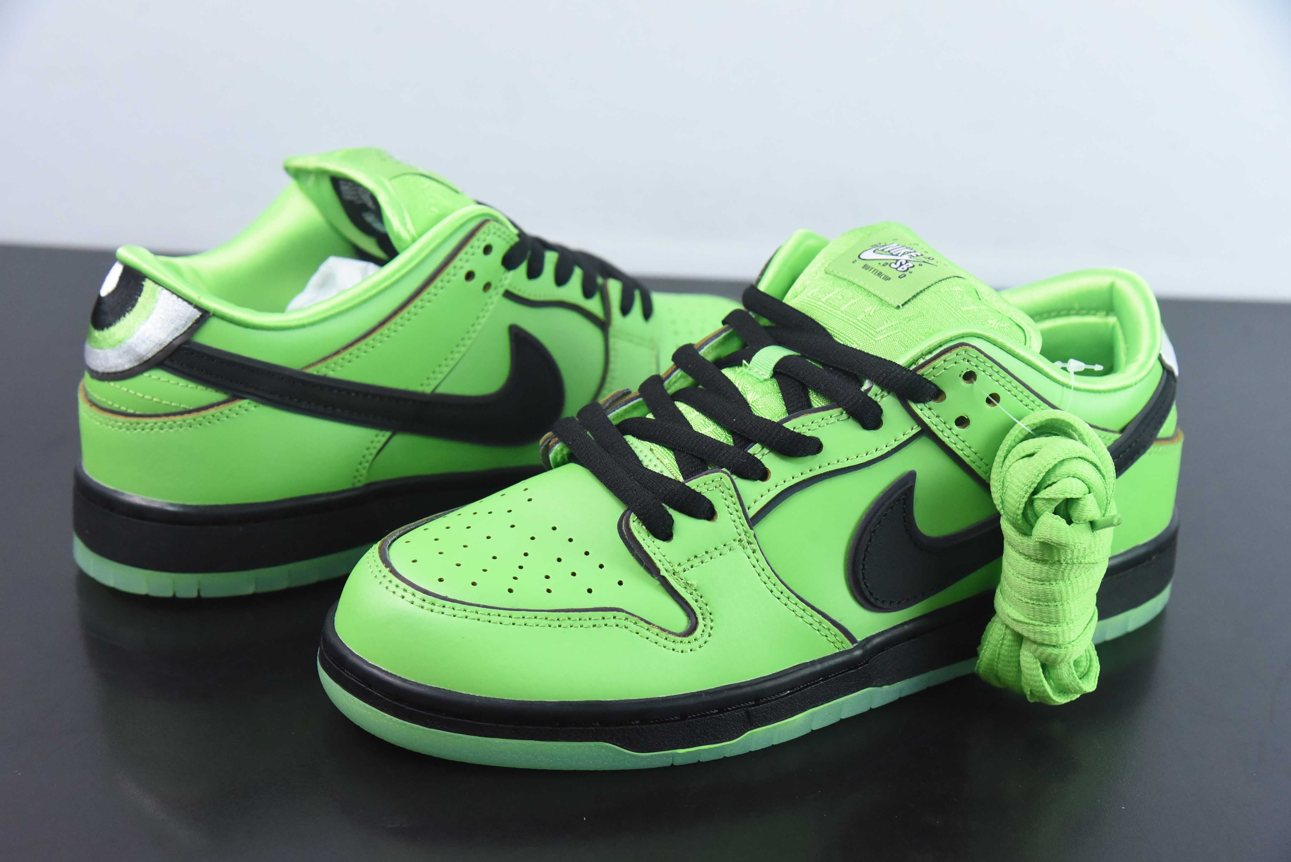 Nike Dunk Low The Powerpuff Girls (Meninas Super Poderosas)