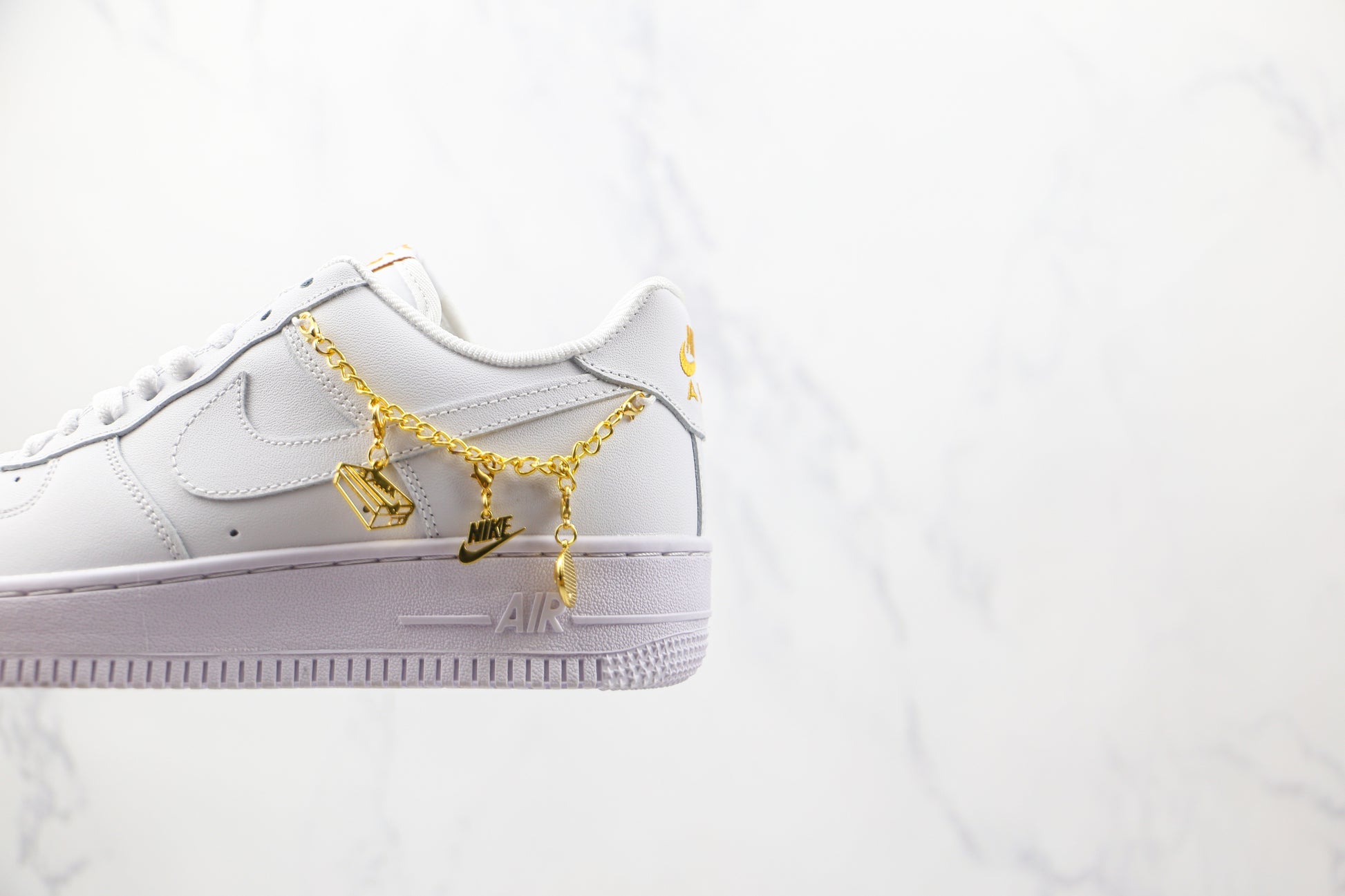 Nike Air Force 1 "Lucky Charms"