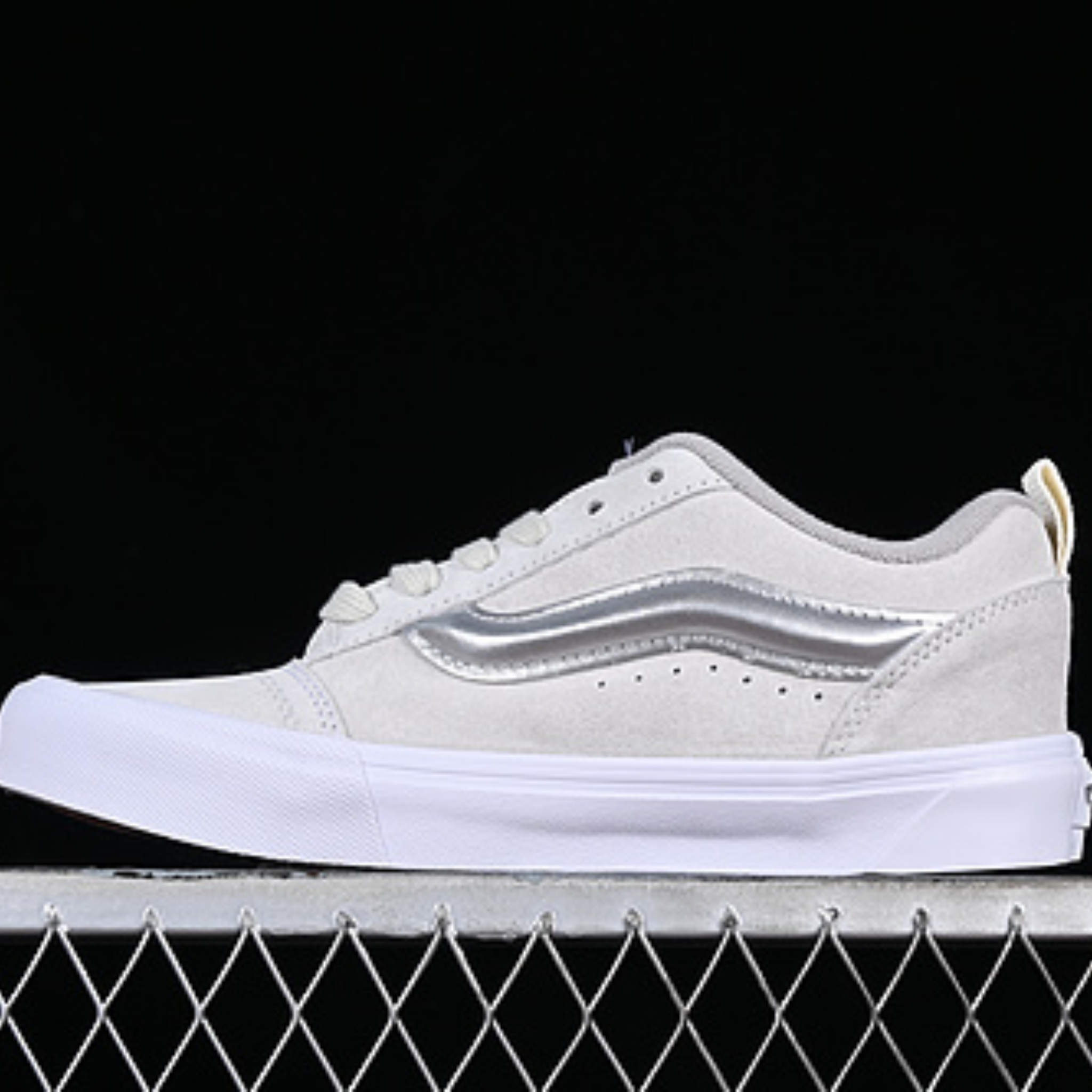 Vans Classics Knu Skool "Grey/Silver"