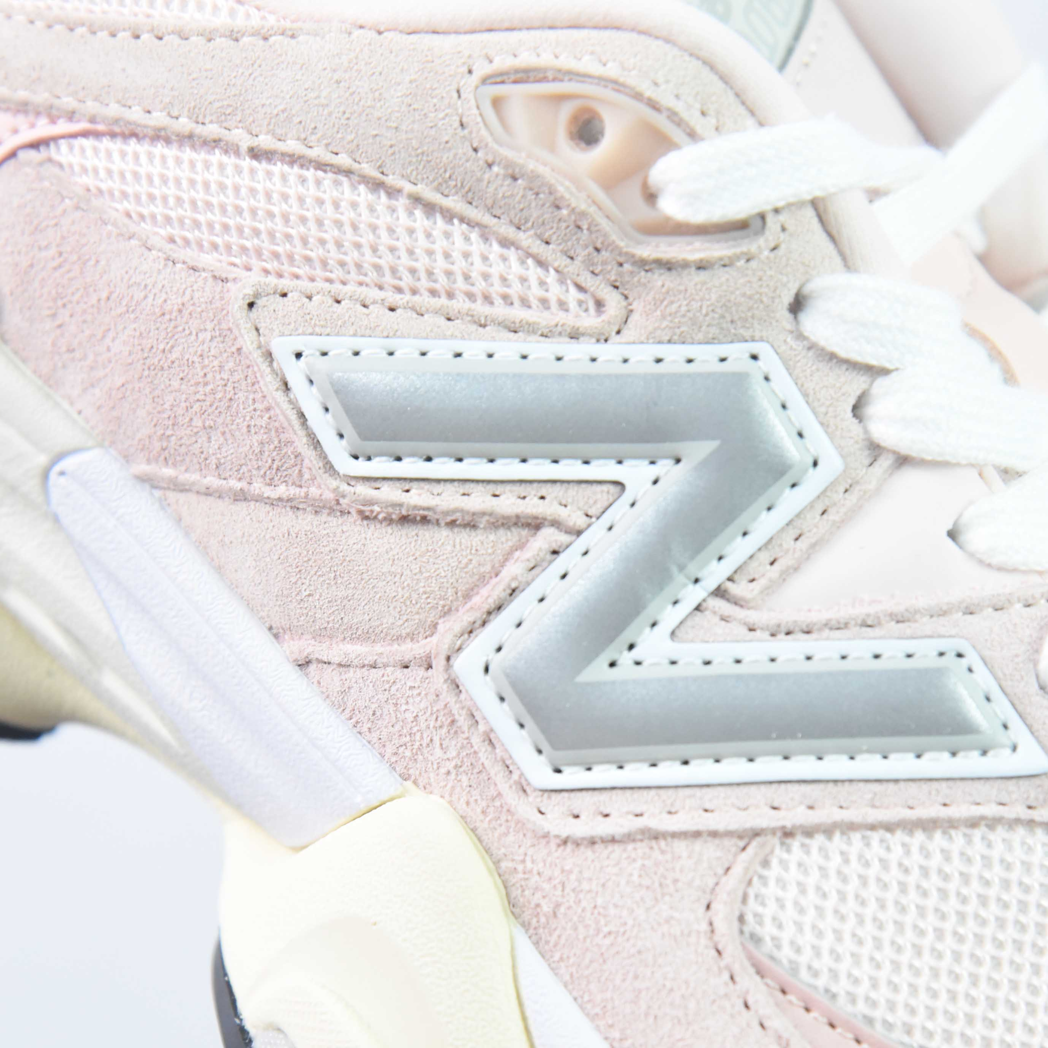 New Balance 9060 "Crystal Pink"