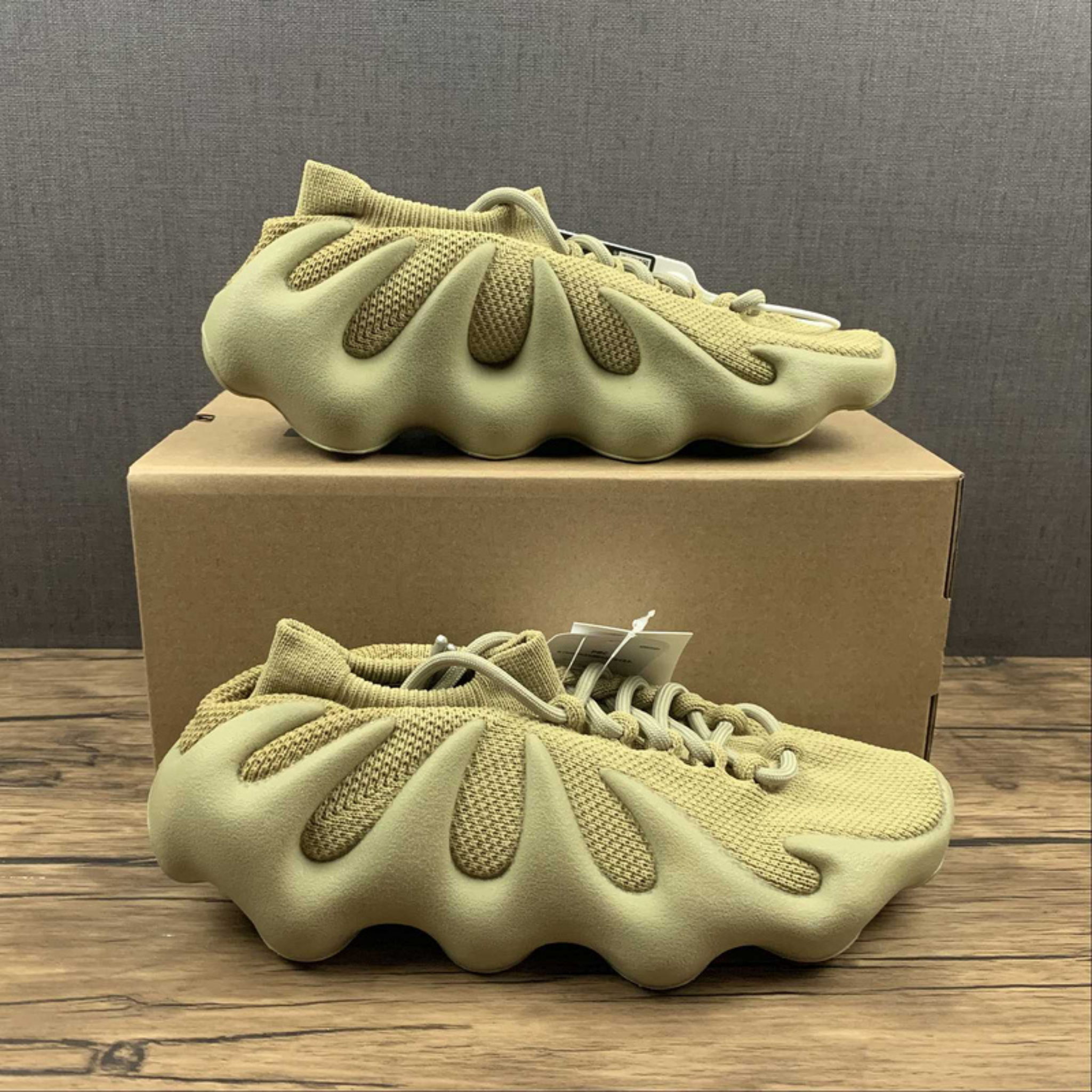 Yeezy 450 "Resin"