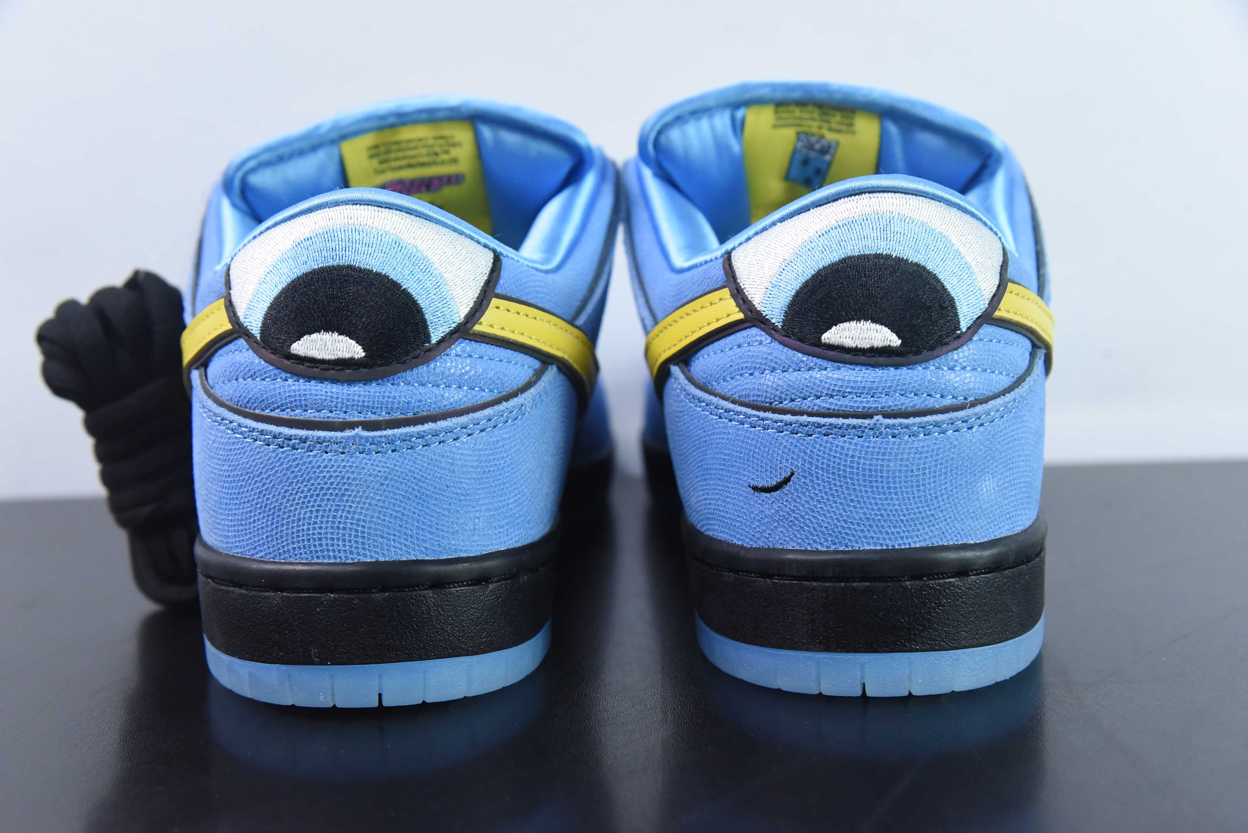 Nike Dunk Low The Powerpuff Girls (Meninas Super Poderosas)