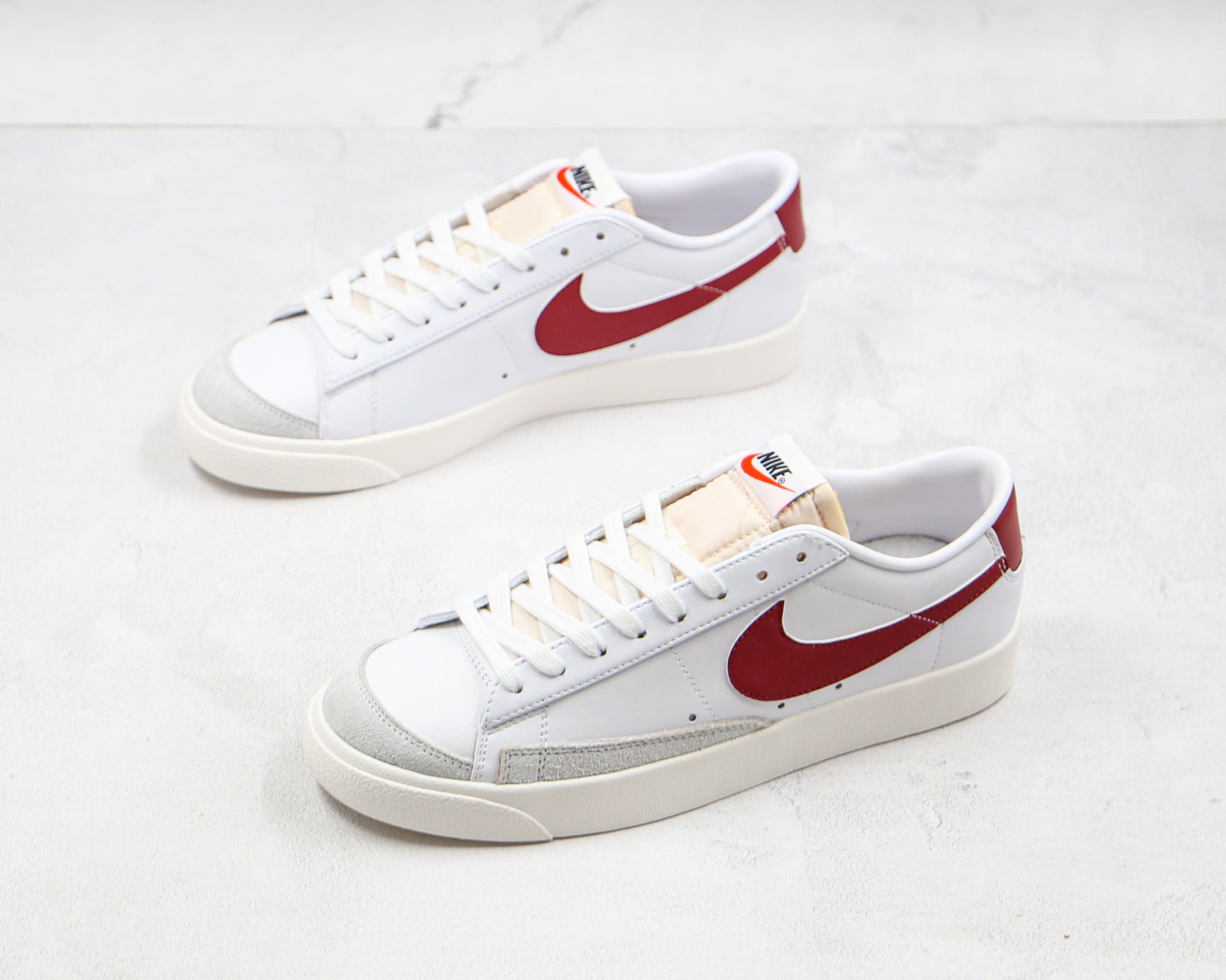 Nike Blazer Low 77' Vintage Team Red