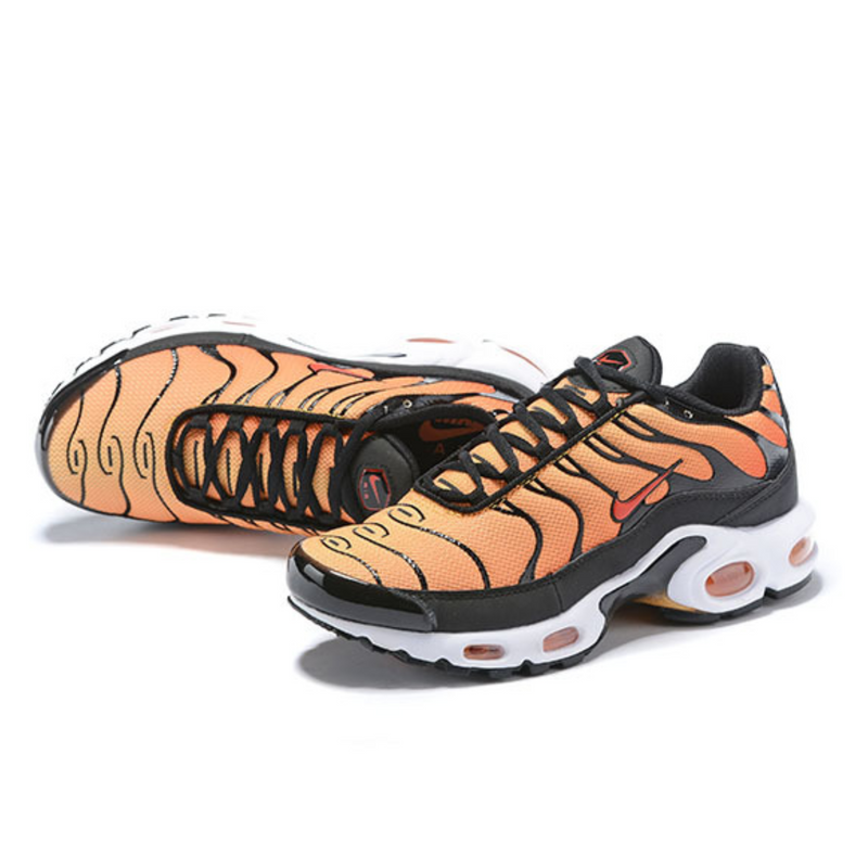 Nike orange shoes air max hotsell