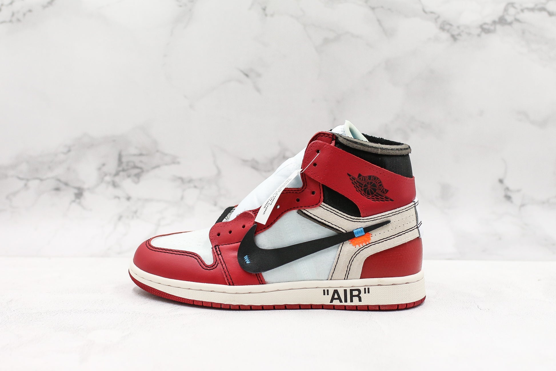 Nike Air Jordan 1 Retro High x Off-White "Chicago"