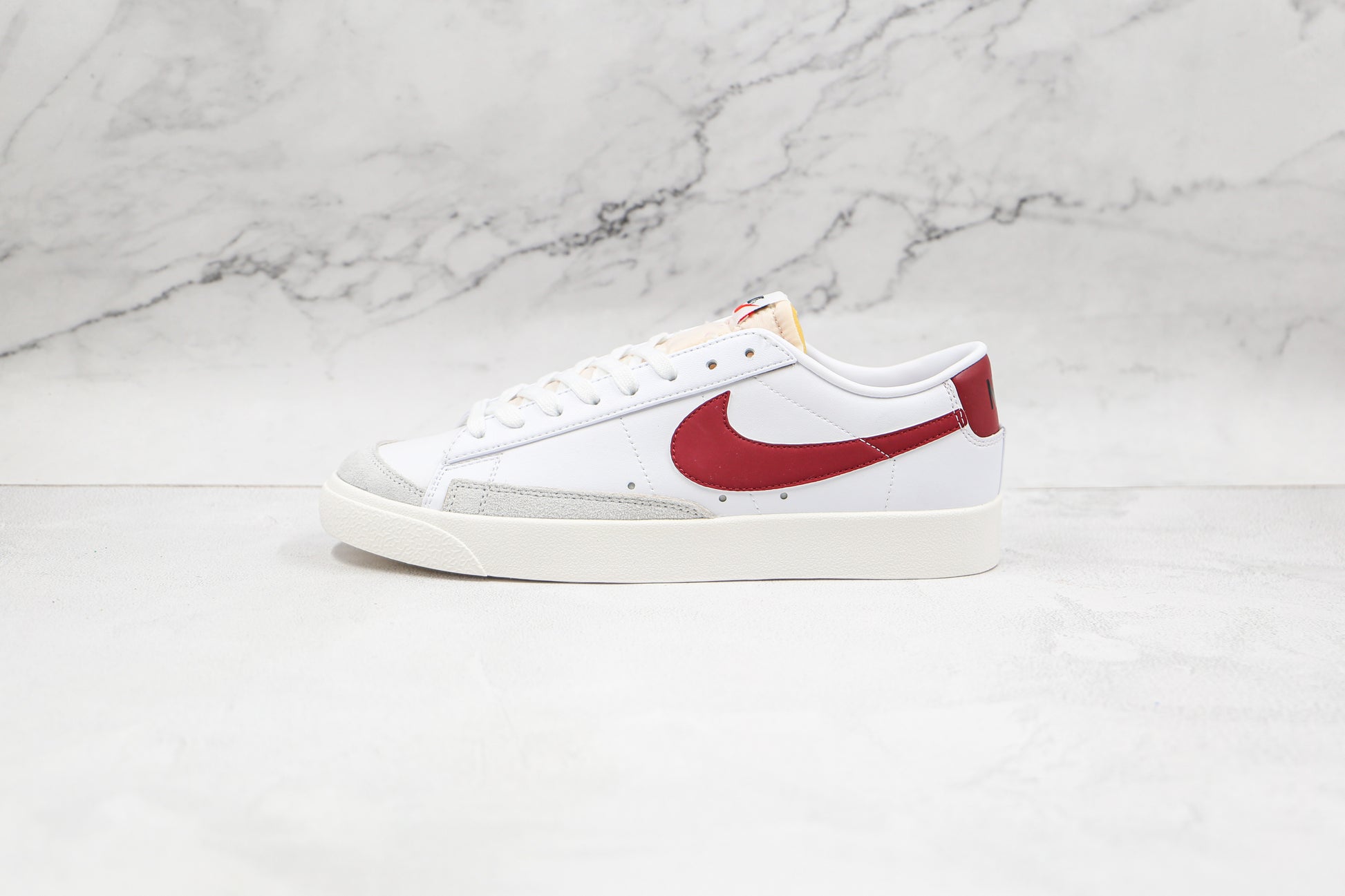 Nike Blazer Low 77' Vintage Team Red