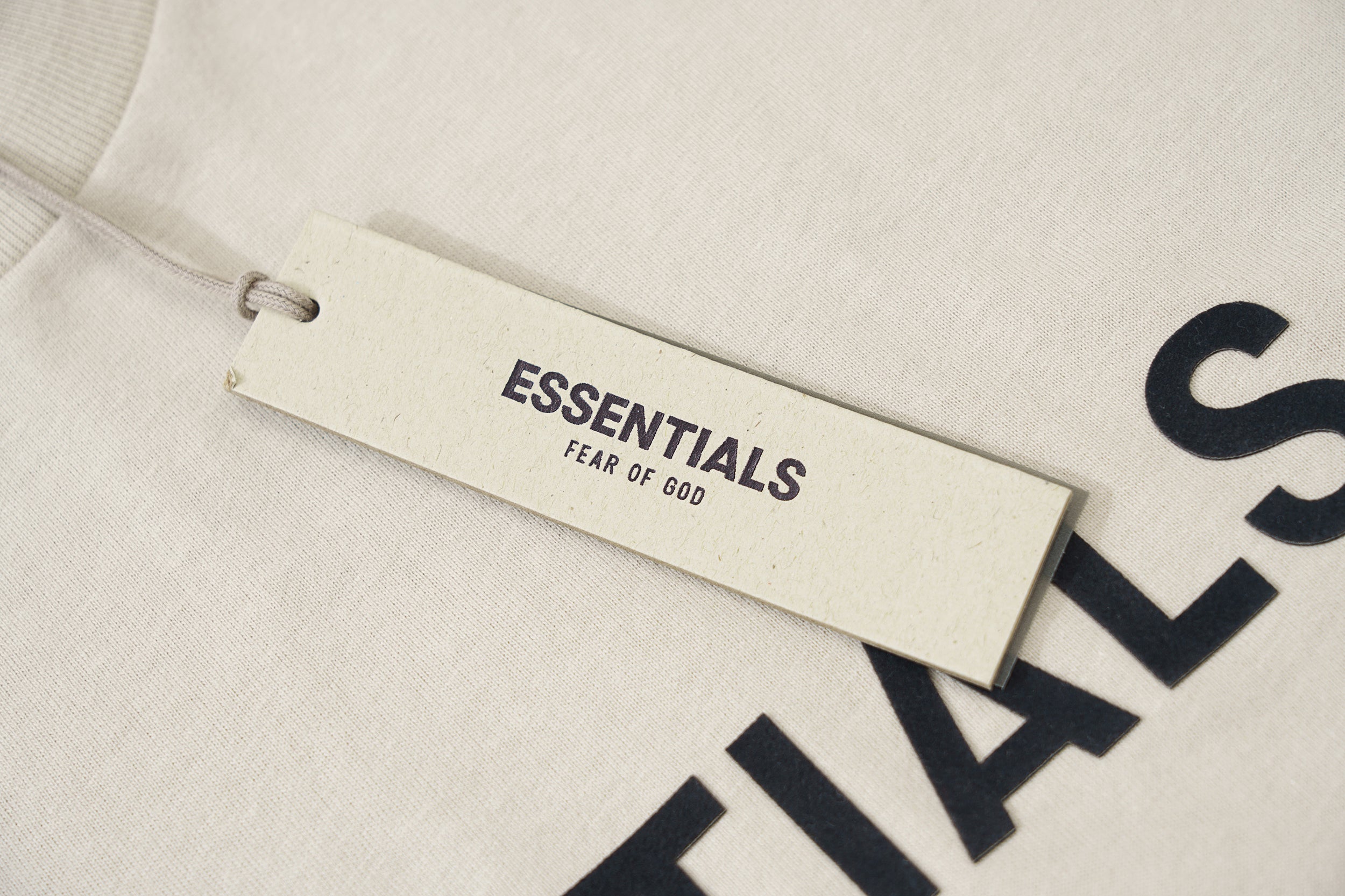 Camiseta Fear Of God Essentials