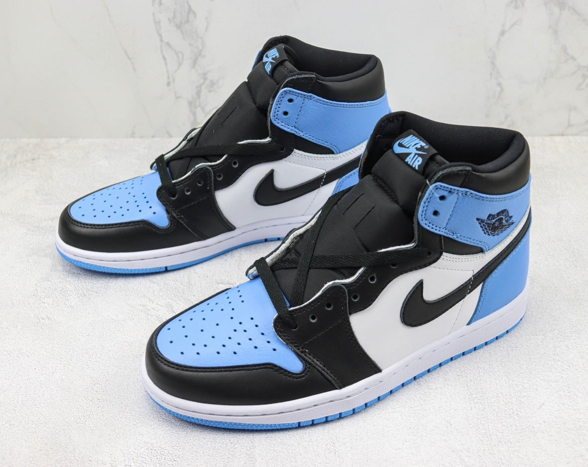 Nike Air Jordan 1 Retro High OG UNC Toe