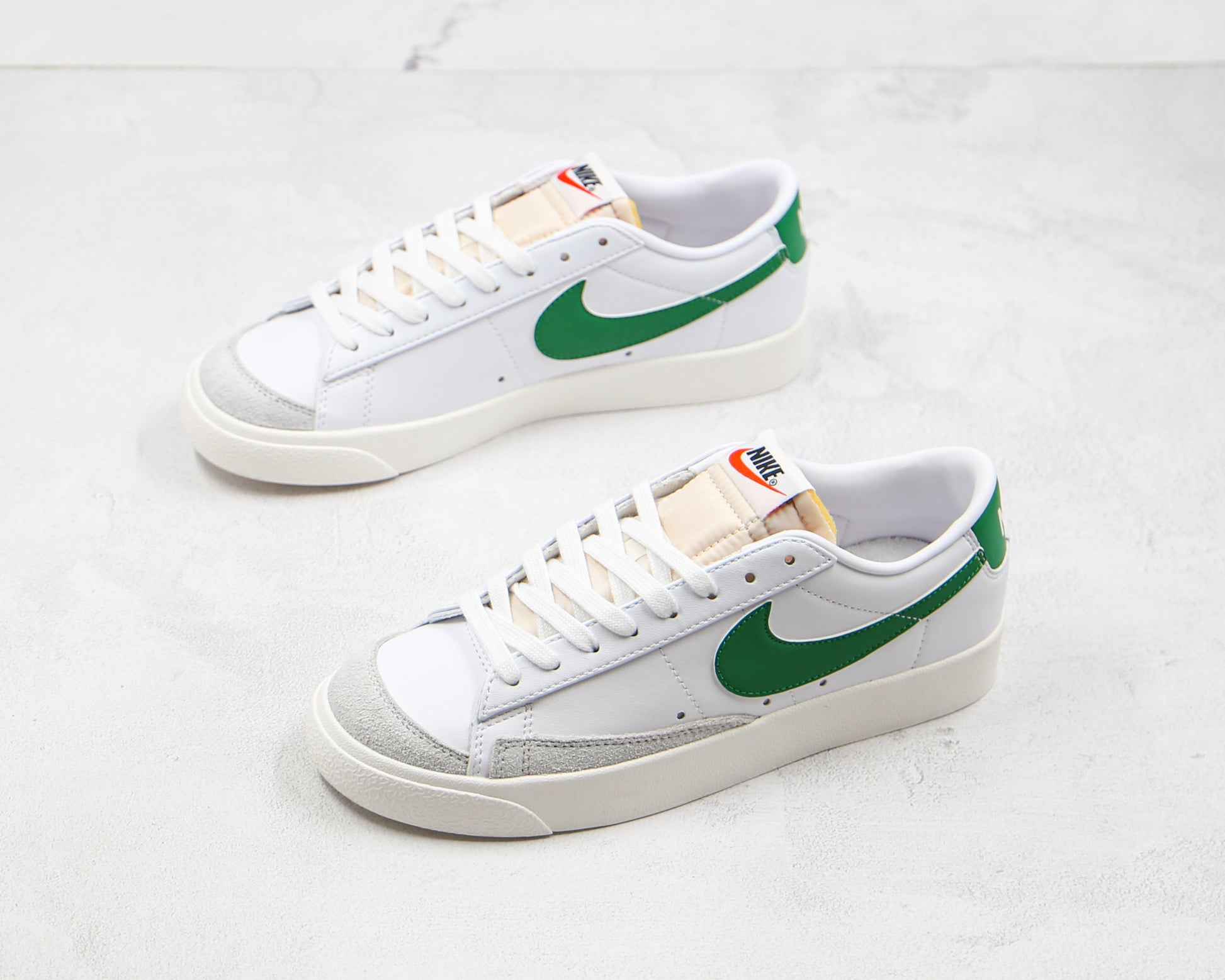 Nike Blazer Low 77' Vintage Pine Green