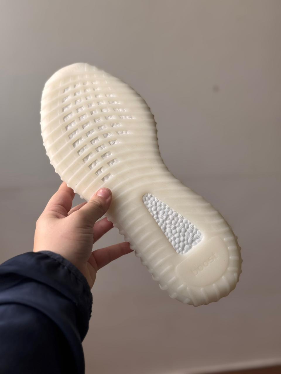 Yeezy Boost 350 v2 "Cream White" (Pronta entrega, 41)