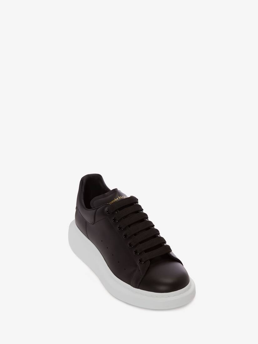 Men's Oversized Sneaker in Black (Black/White)