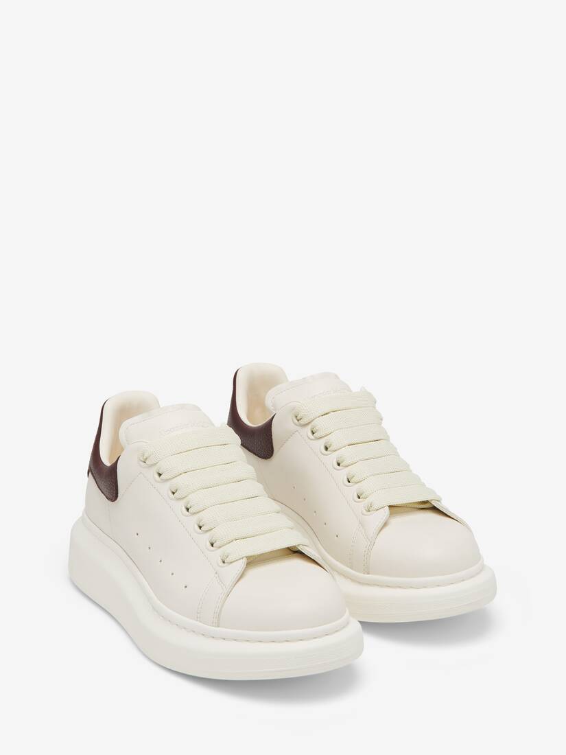 Men's Oversized Sneaker in Off-whitebordeaux