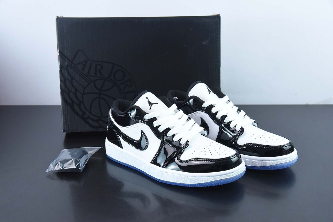 Nike Air Jordan 1 Low "Concord"