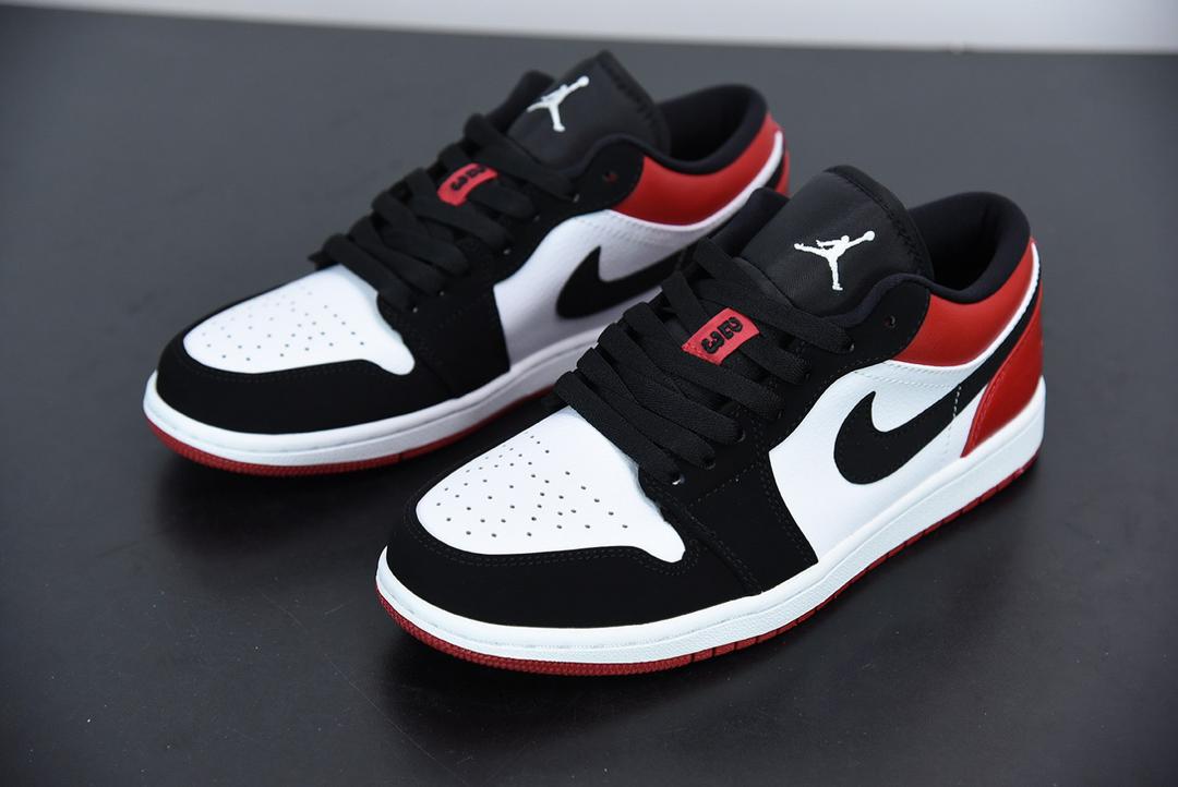 Nike Air Jordan 1 Low "Black Toe"