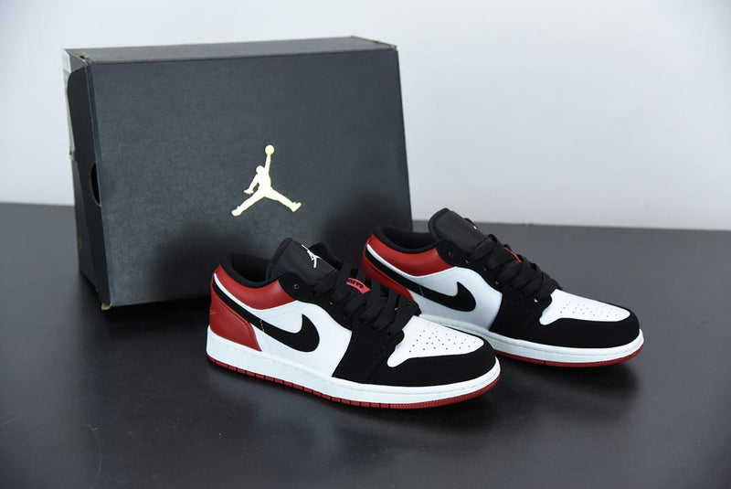 Nike Air Jordan 1 Low "Black Toe"