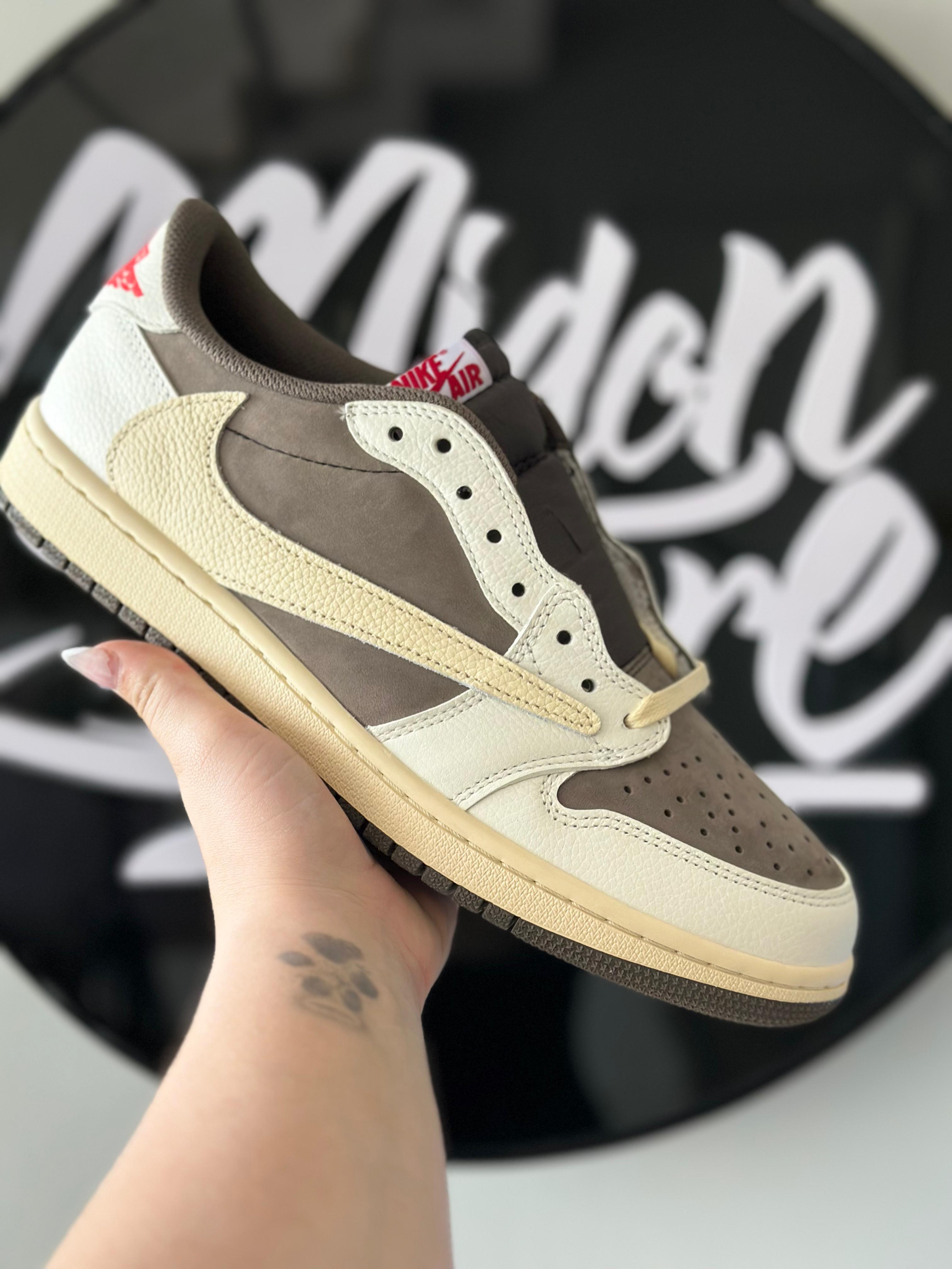 Nike Air Jordan 1 Low x Travis Scott "Reverse Mocha" (Pronta Entrega)