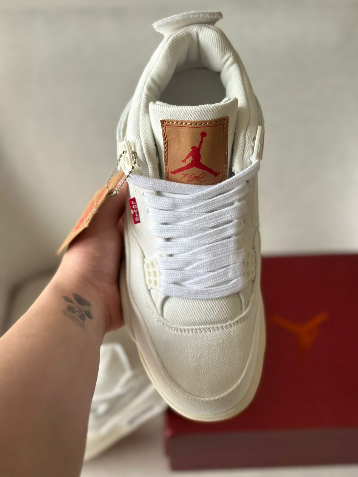 Levi's x Nike Air Jordan 4 Retro "White Denim" (Pronta Entrega)