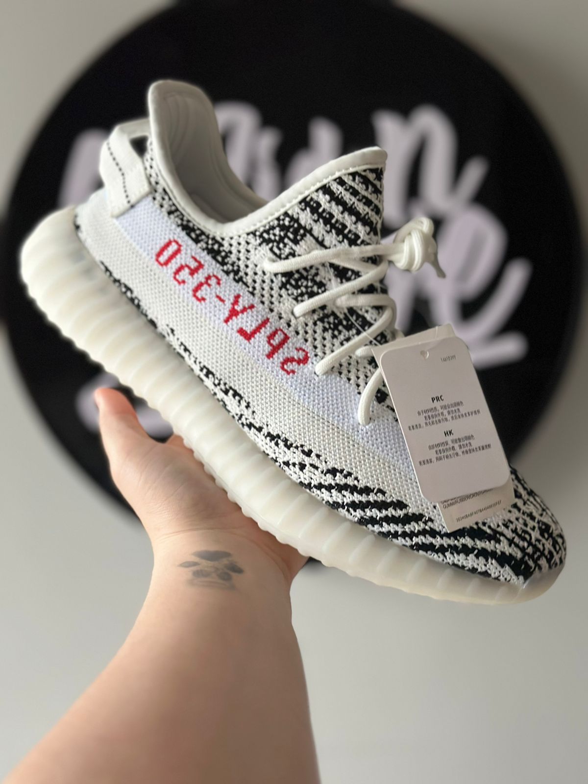 Adidas Yeezy Boost 350 V2 "Zebra" (Pronta Entrega)