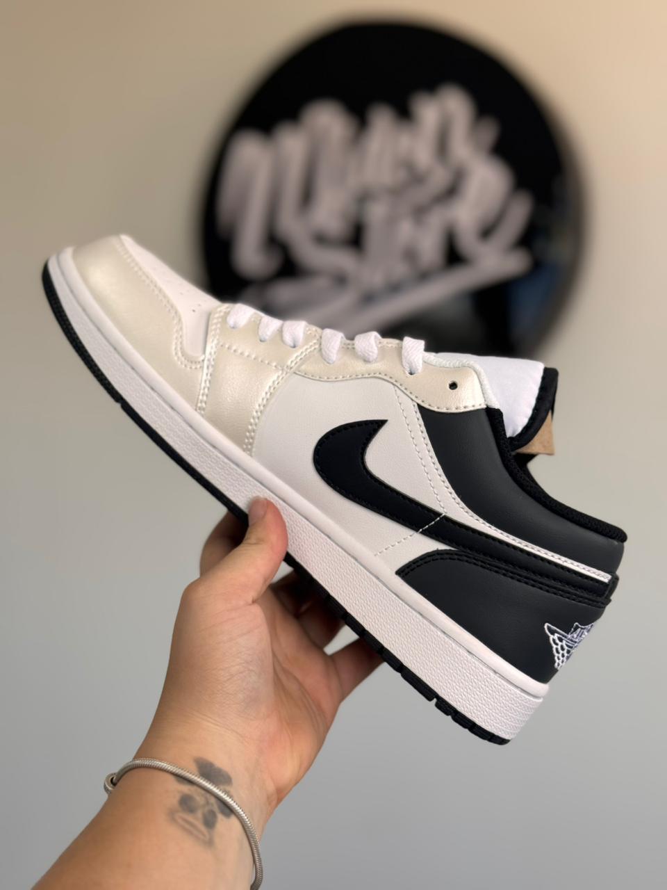 Nike Air Jordan 1 Low White Black "Shine" (Pronta entrega, 40)