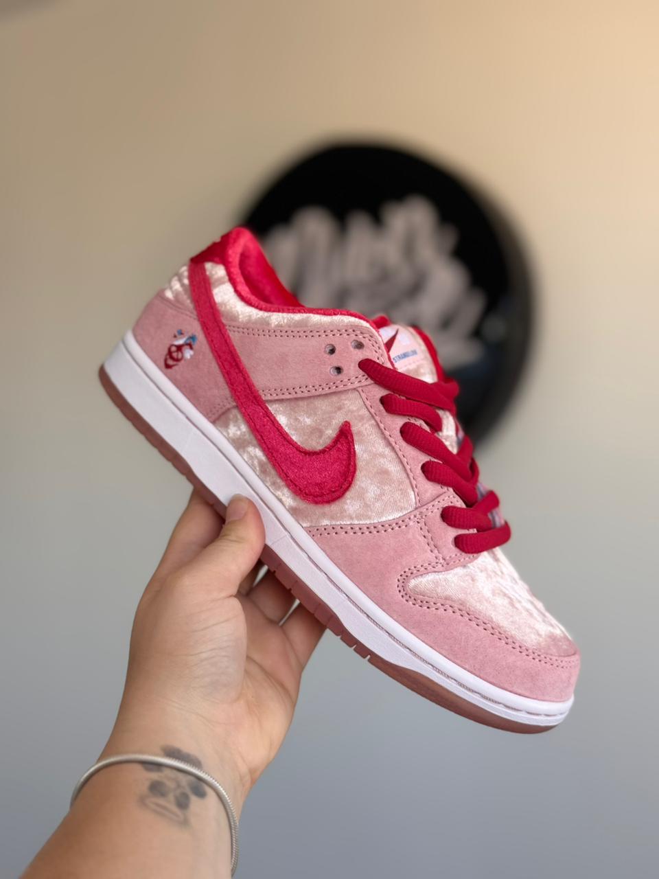 Nike SB Dunk Low "Strangelove" (Pronta entrega, 36)