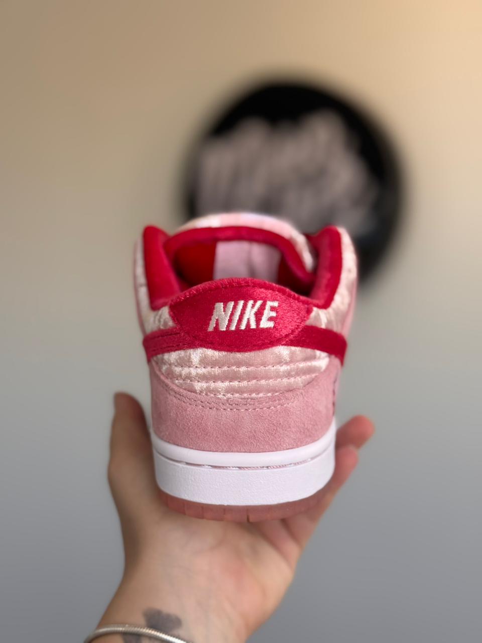 Nike SB Dunk Low "Strangelove" (Pronta entrega, 36)