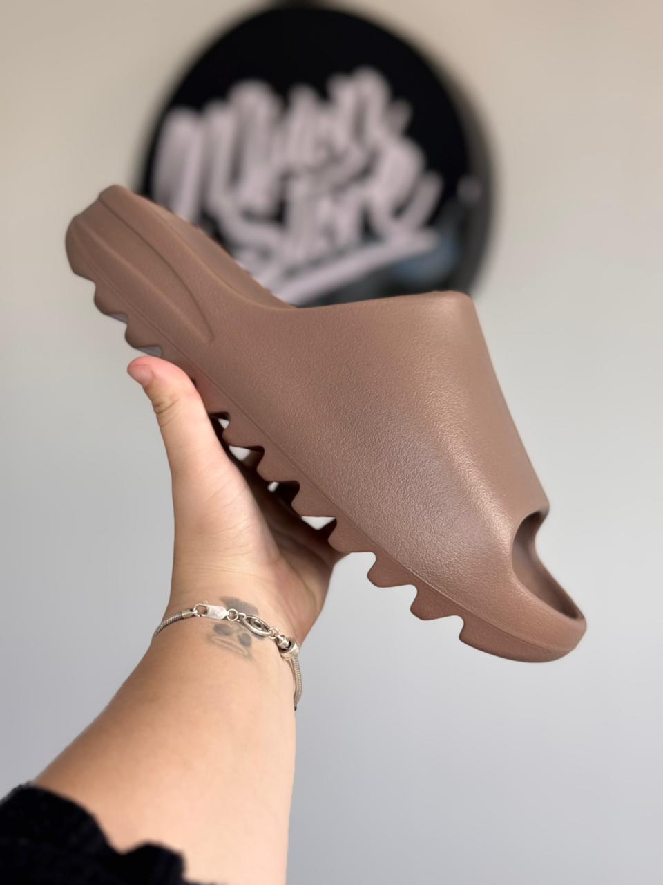 Yeezy Slide "Core" (Pronta entrega, 42)