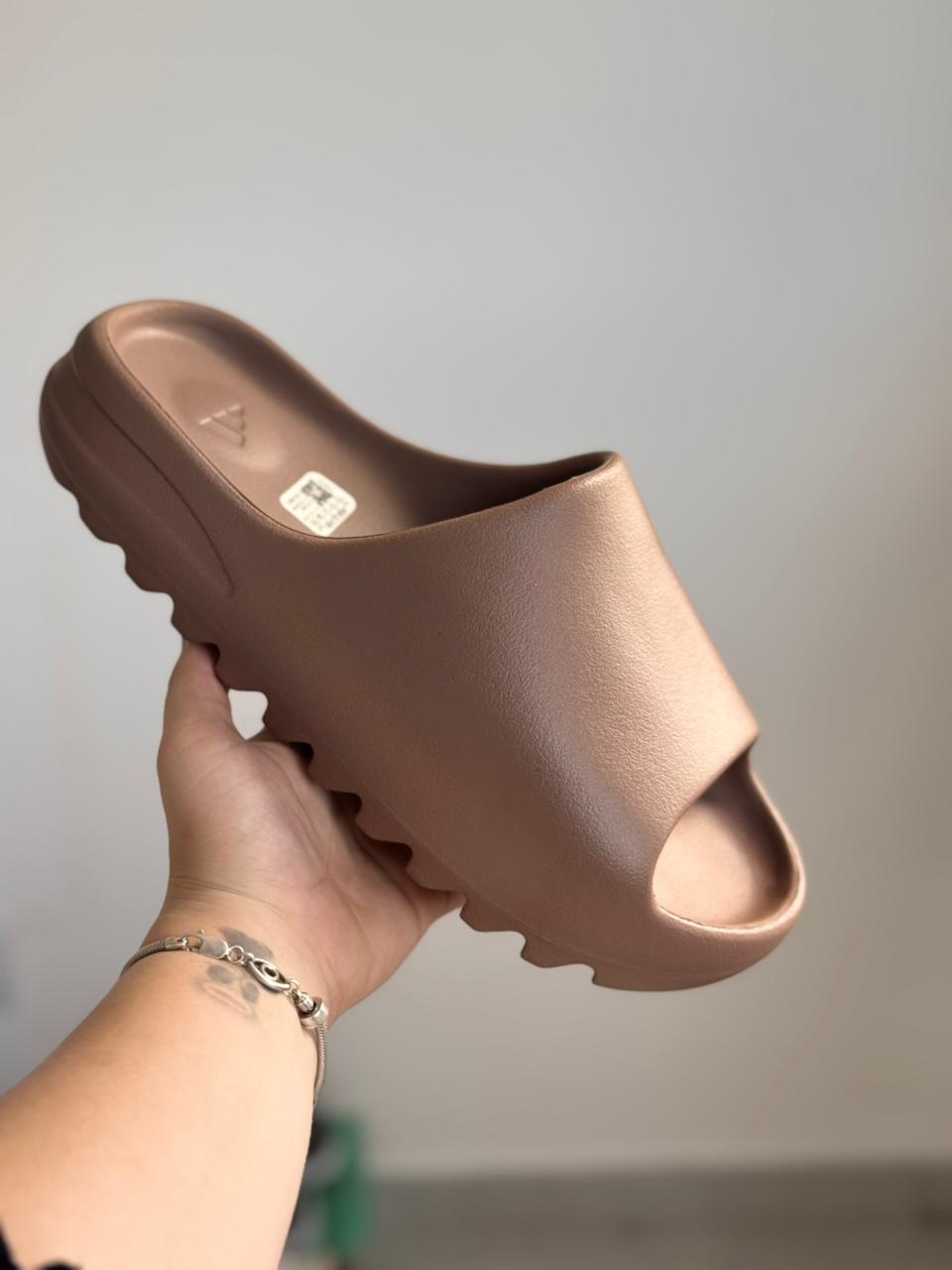 Yeezy Slide "Core" (Pronta entrega, 42)