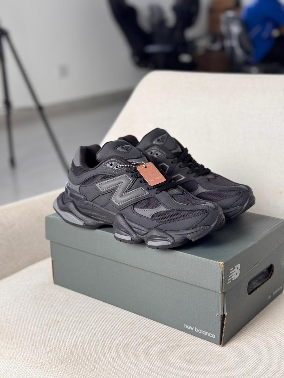 New Balance 9060 "Black Cement" (Pronta entrega, 38)